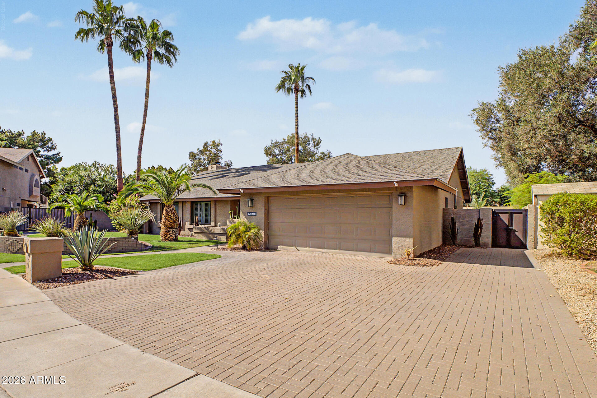 5002 E LE MARCHE Avenue
