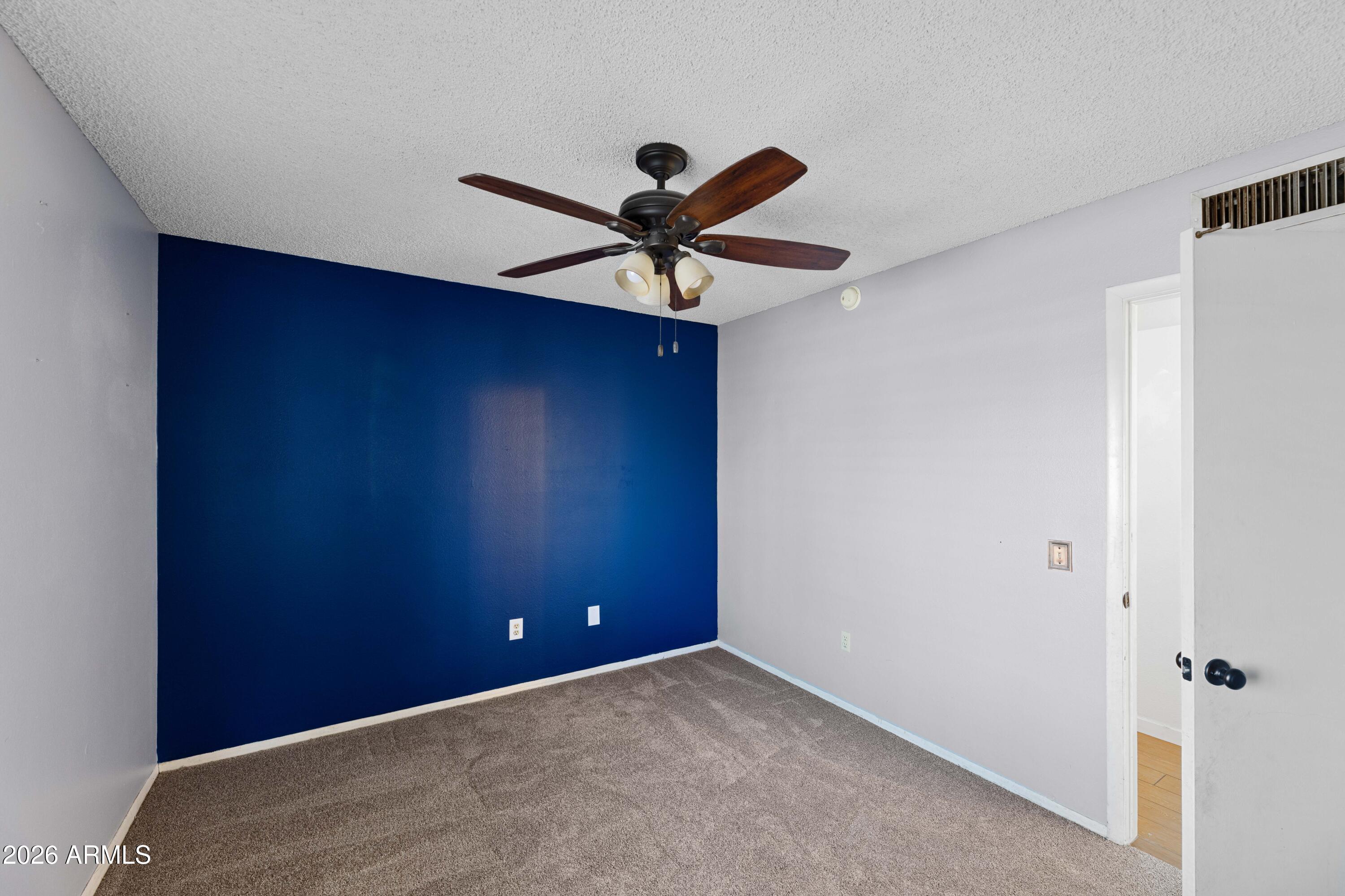 2309 W PORT ROYALE Lane