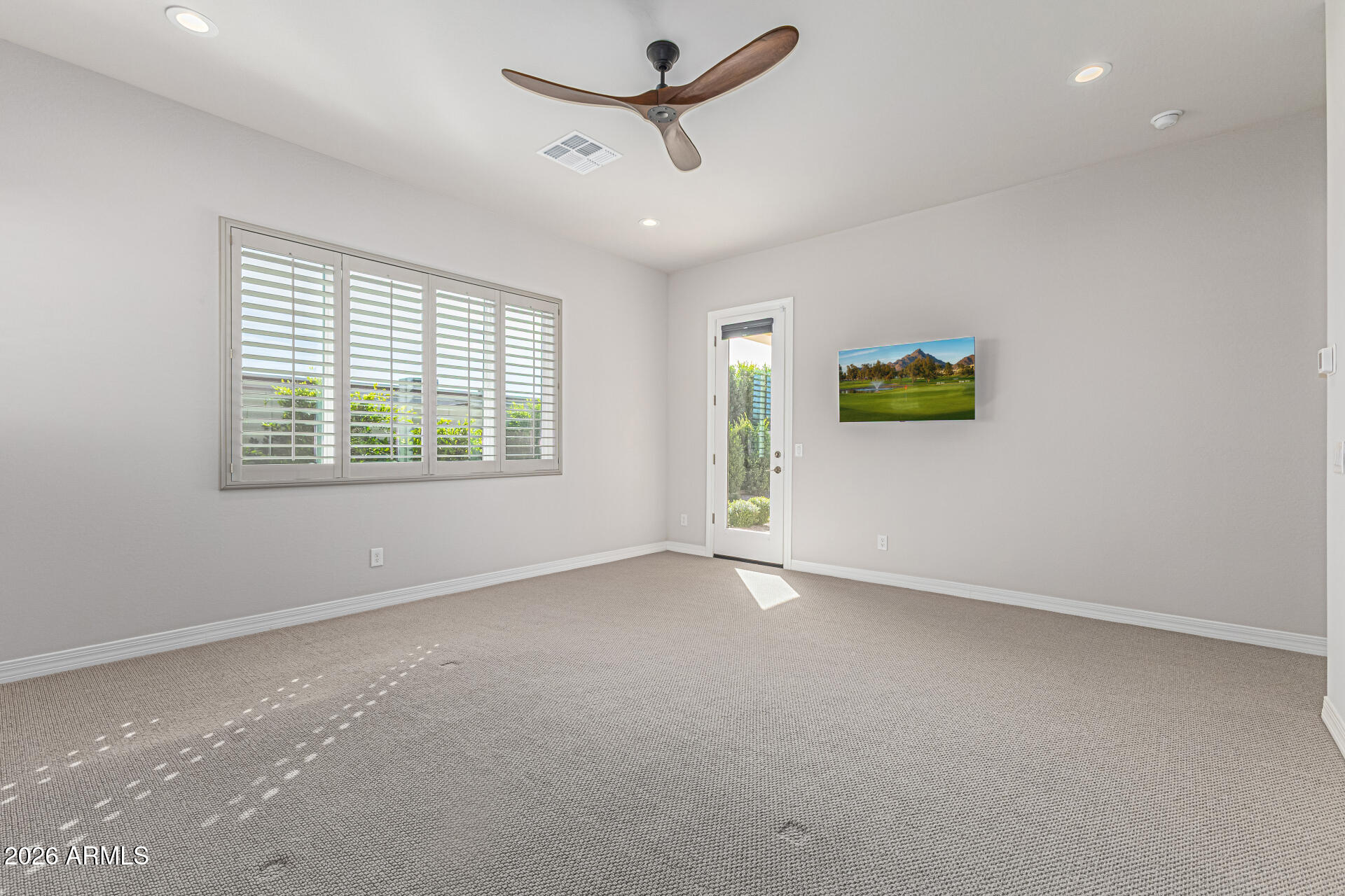 4237 E HUNTER Court