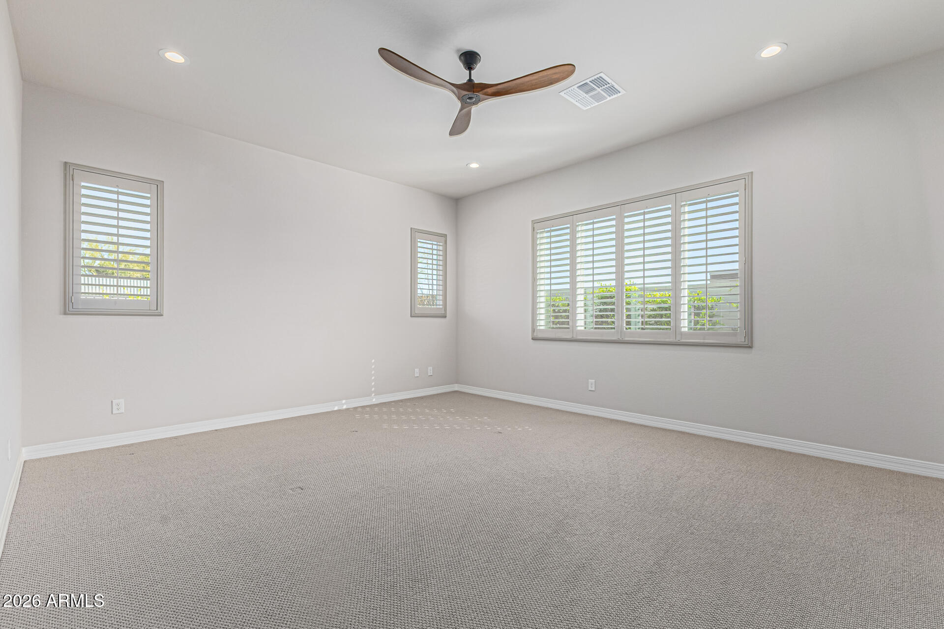 4237 E HUNTER Court