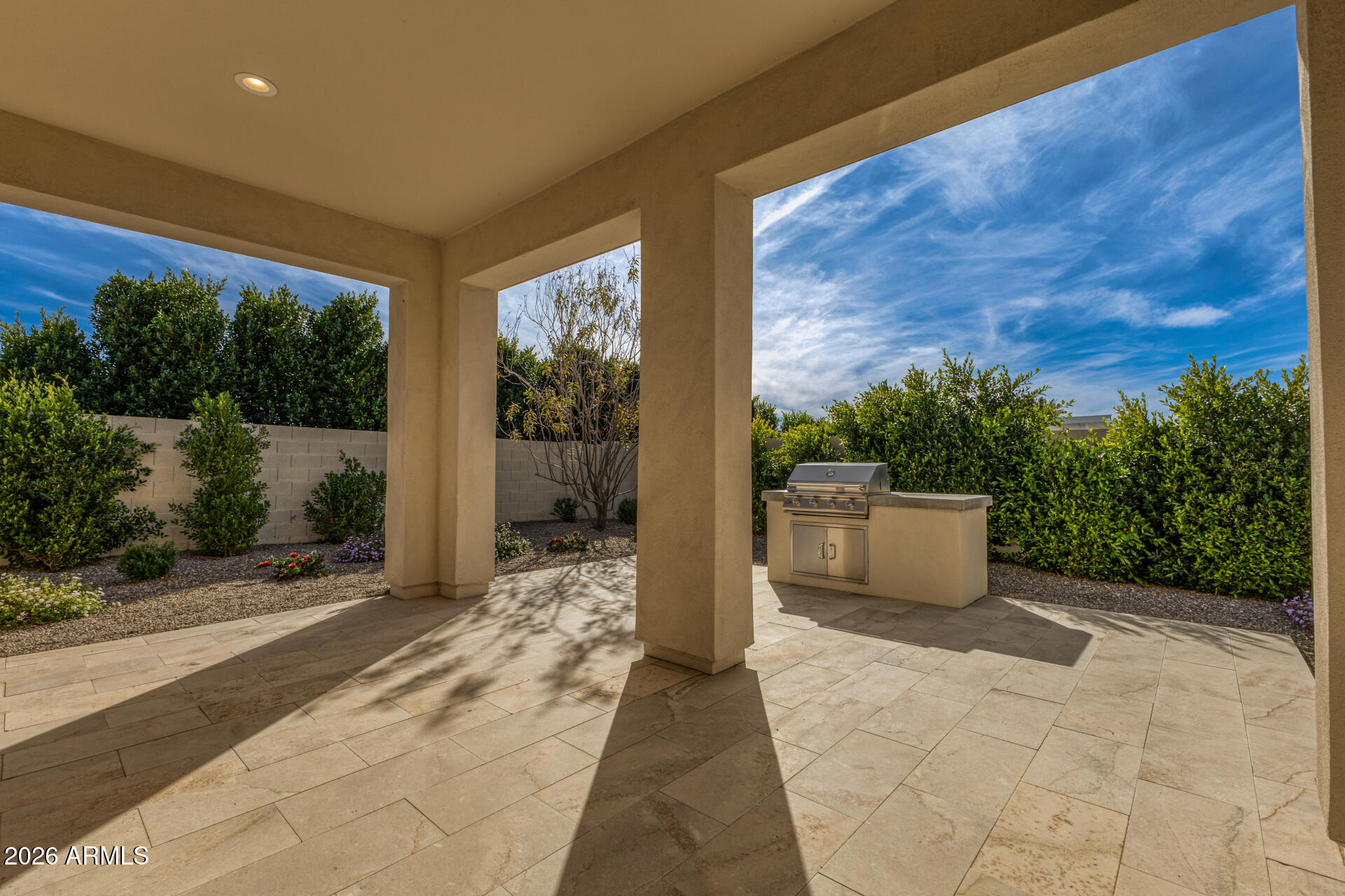 4237 E HUNTER Court