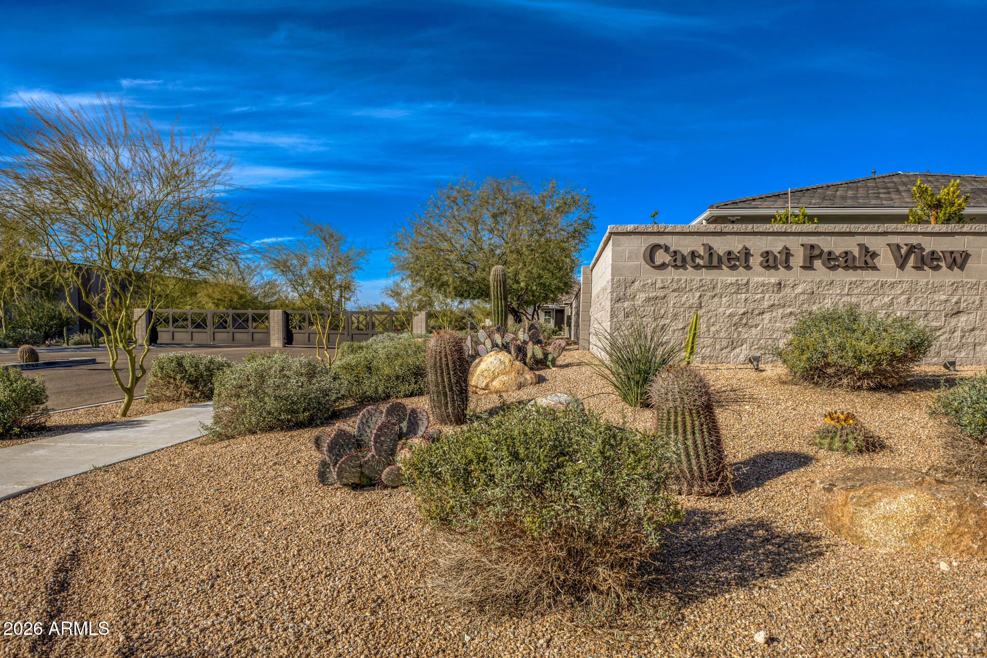 4237 E HUNTER Court