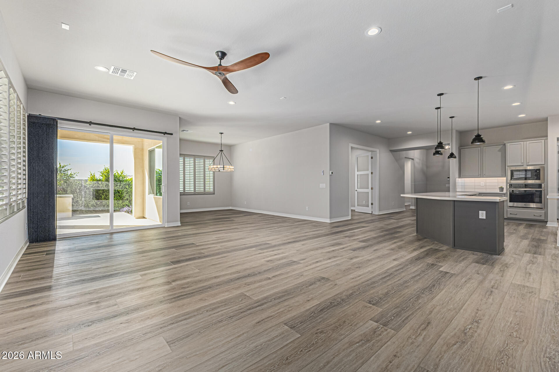 4237 E HUNTER Court