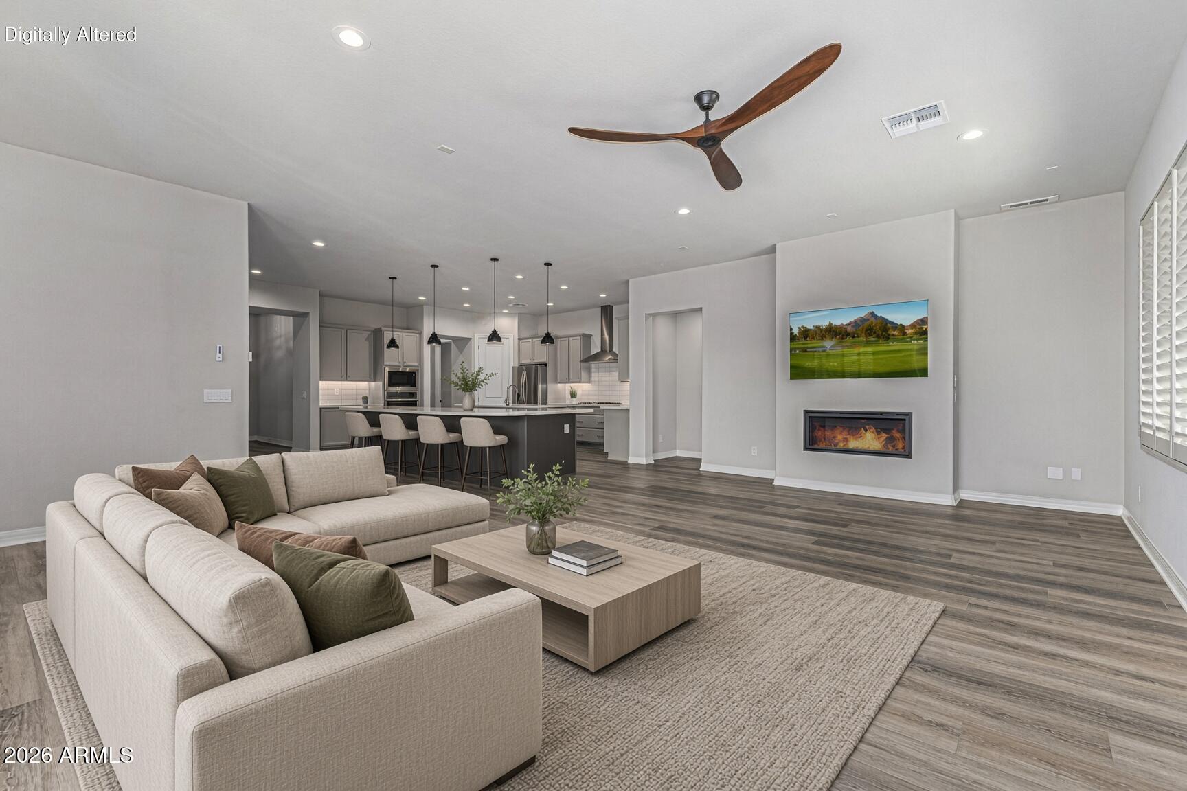 4237 E HUNTER Court