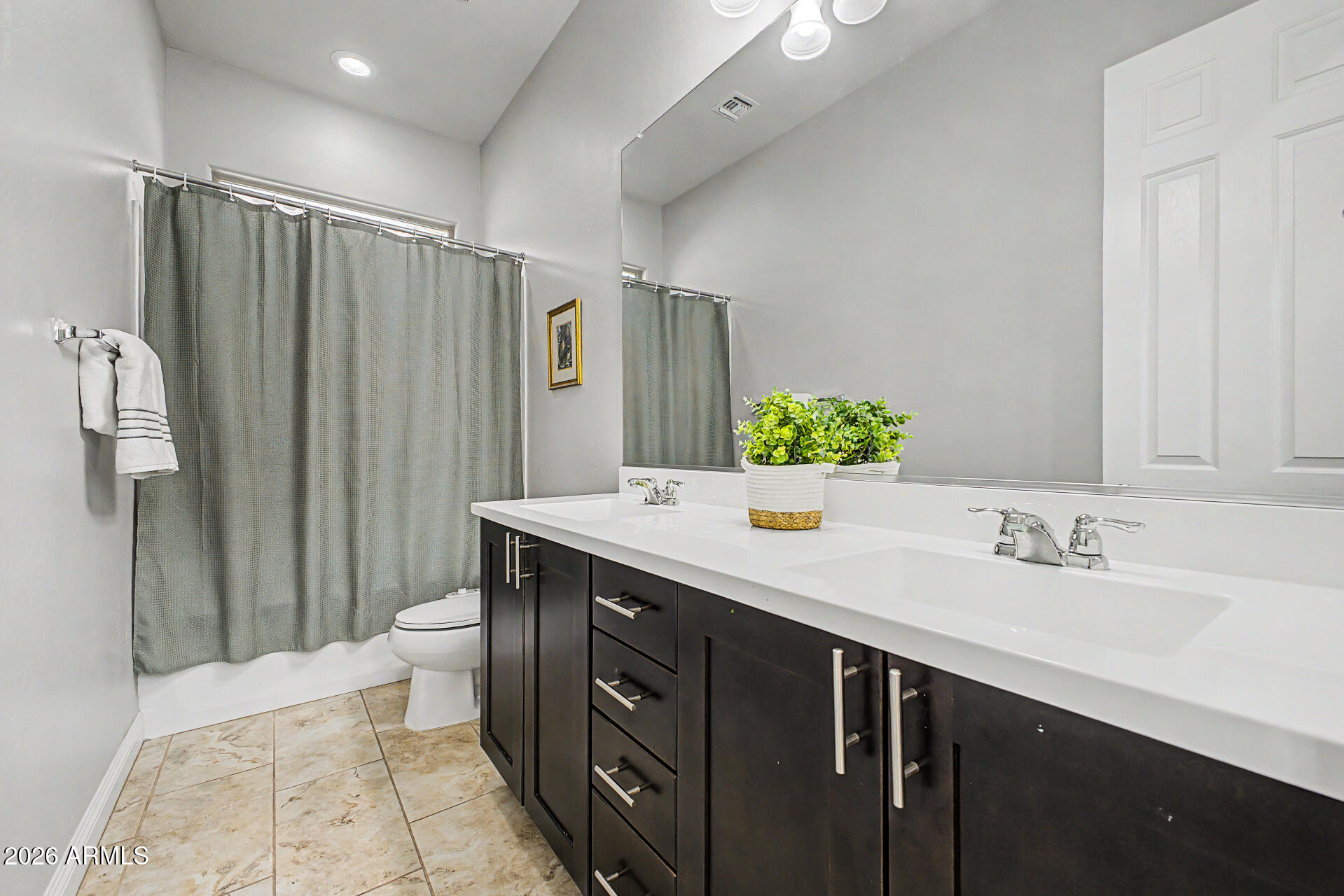 3332 E AZALEA Drive