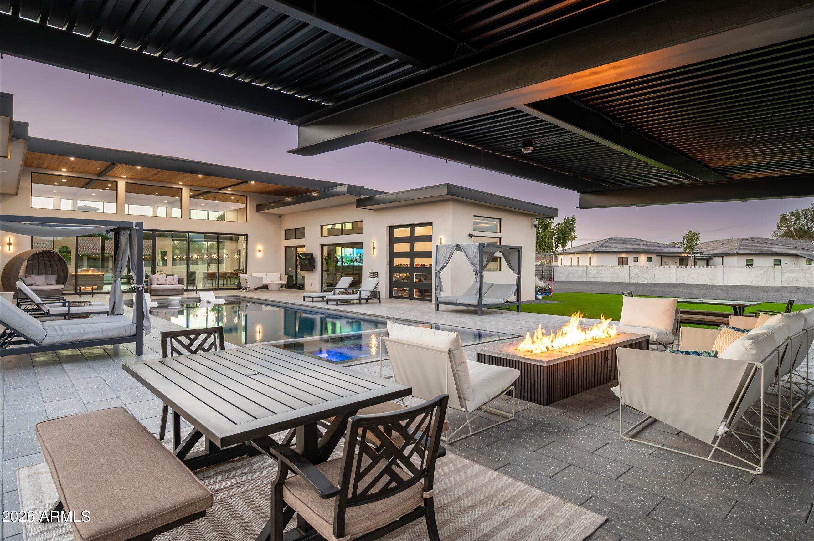 12209 N 65TH Place