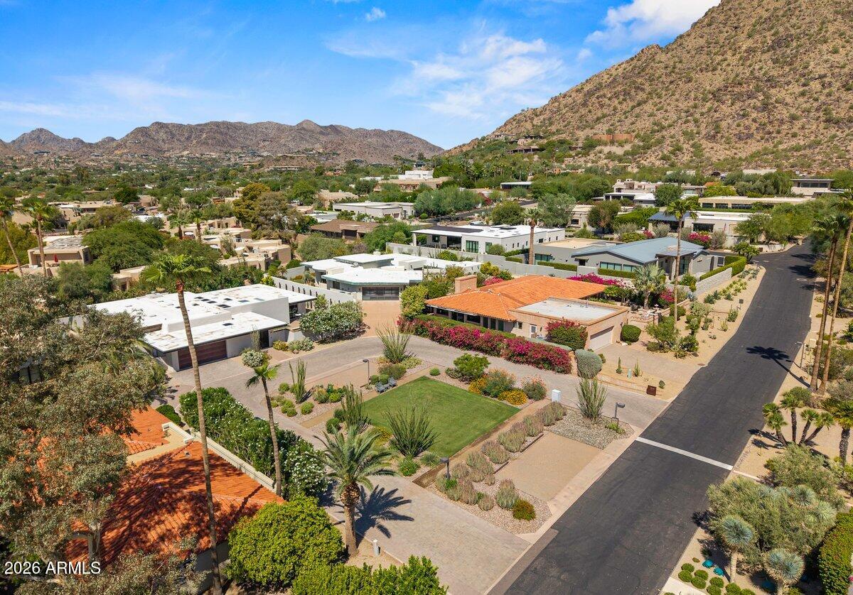 5434 E Lincoln Drive 19