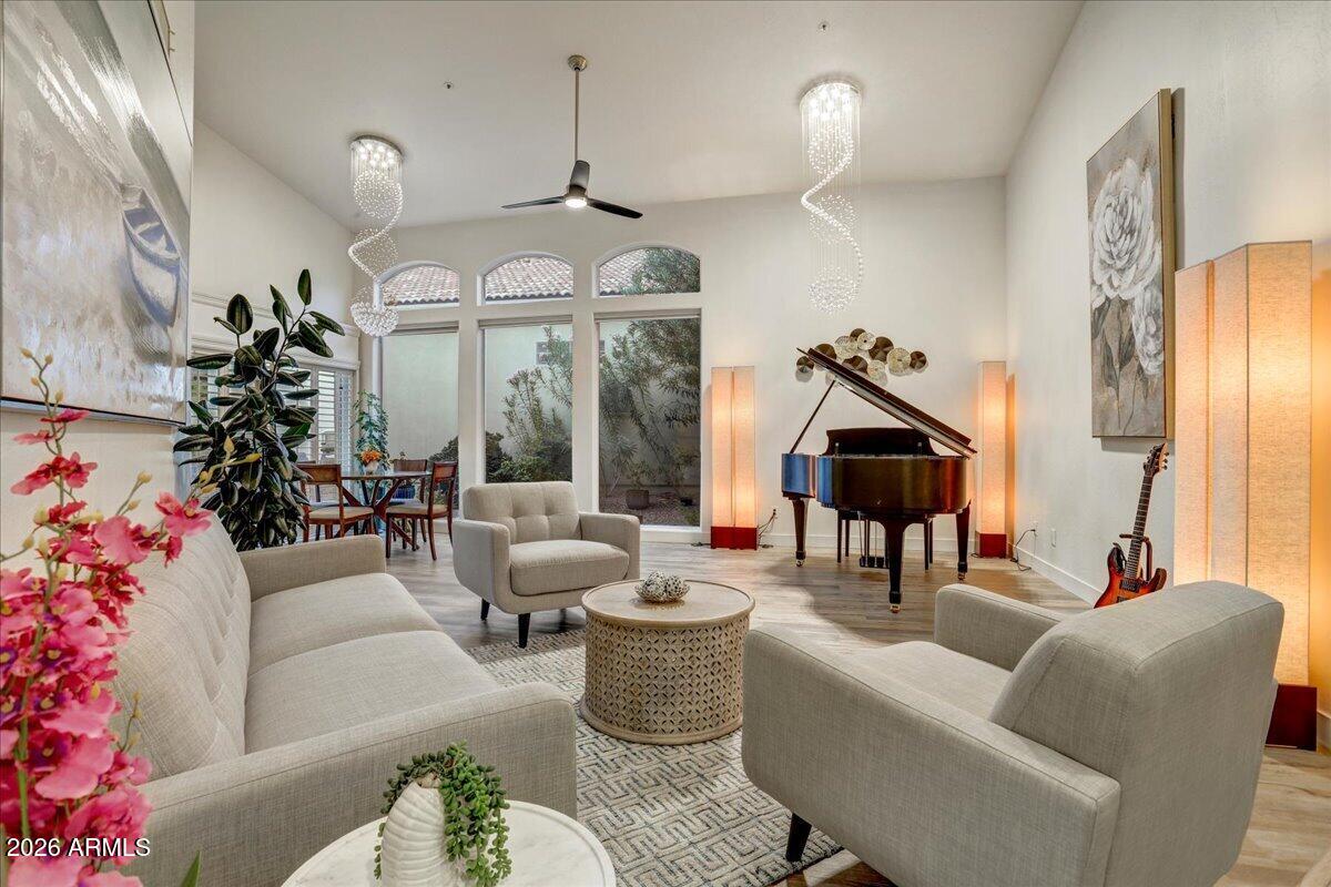 11818 E Del Timbre Drive