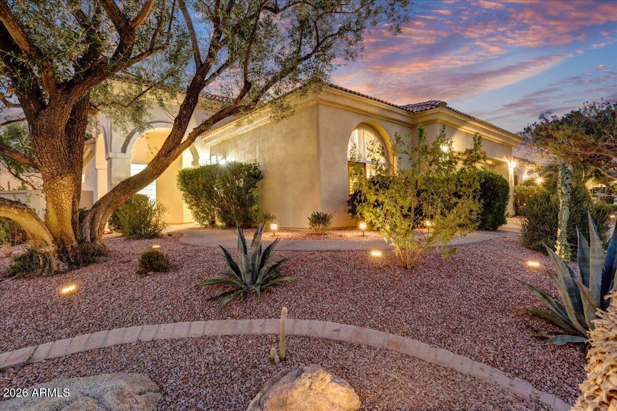 11818 E Del Timbre Drive