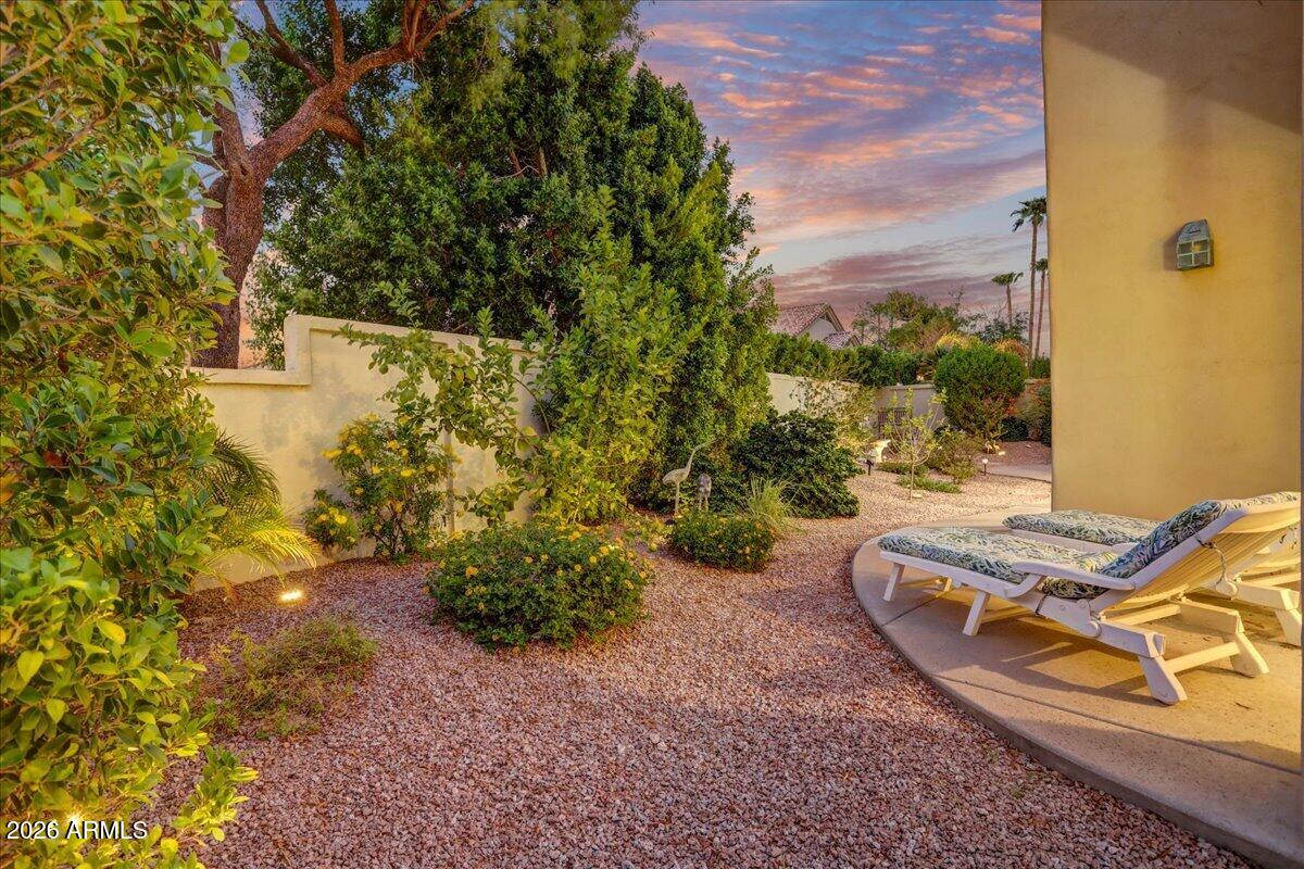 11818 E Del Timbre Drive
