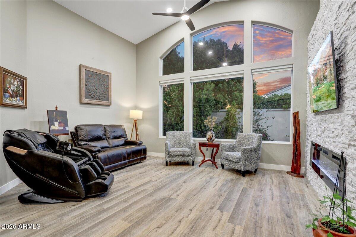 11818 E Del Timbre Drive