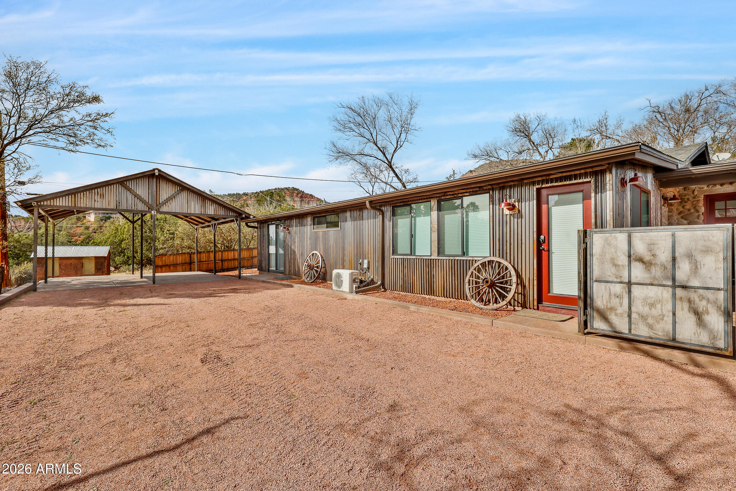 41 ROADRUNNER Lane
