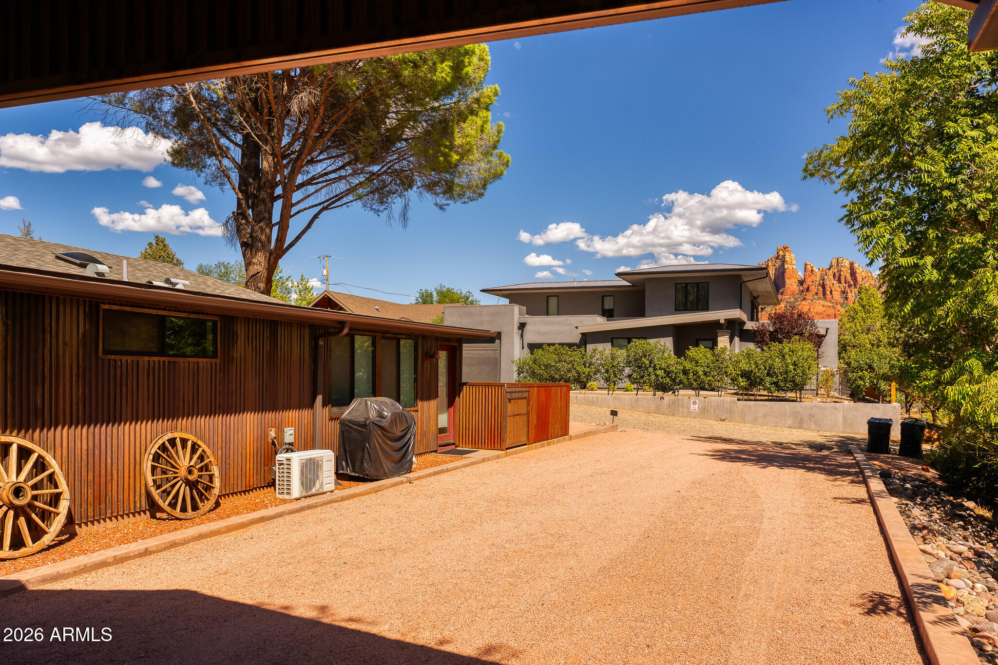 41 ROADRUNNER Lane