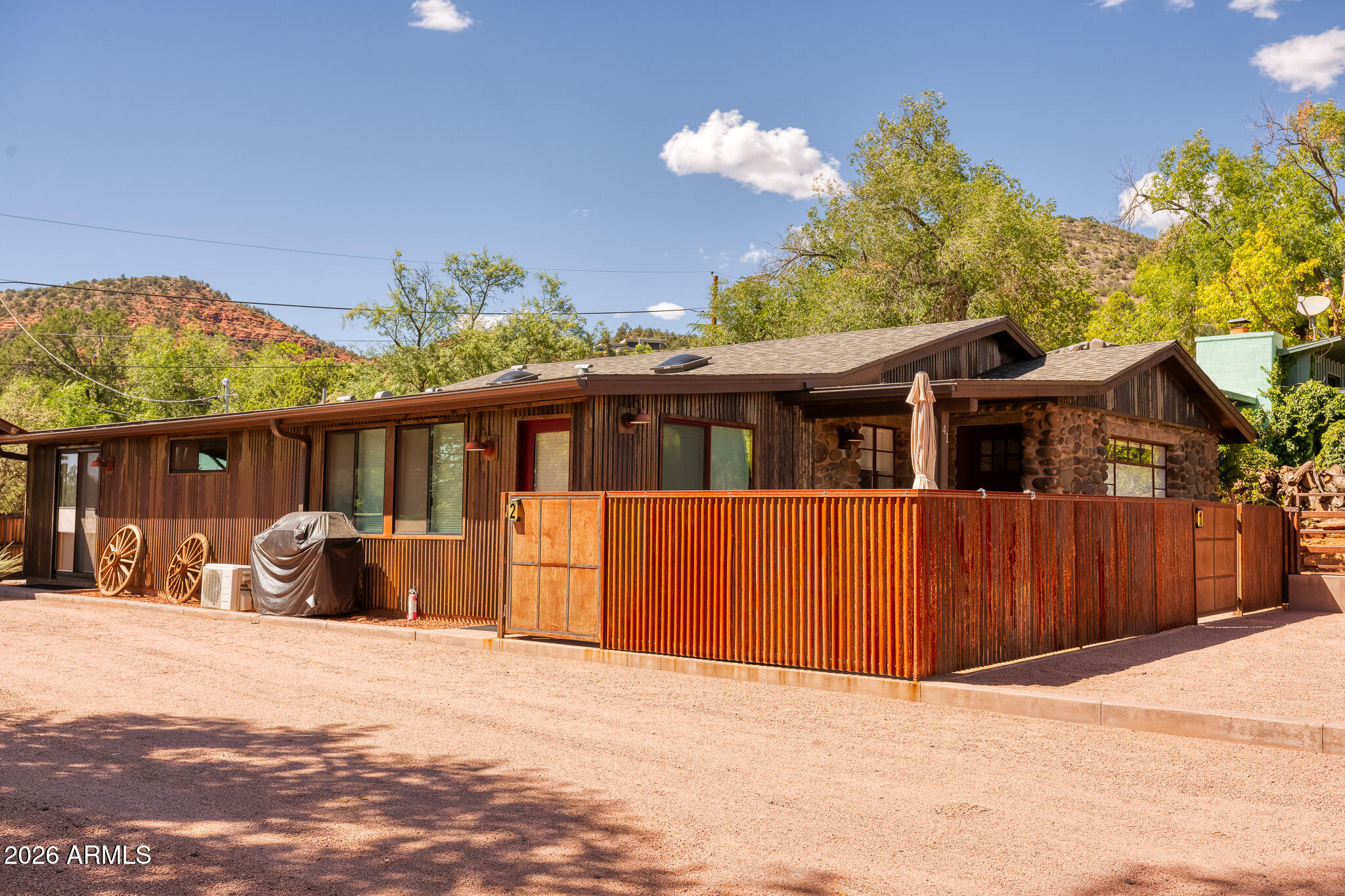 41 ROADRUNNER Lane