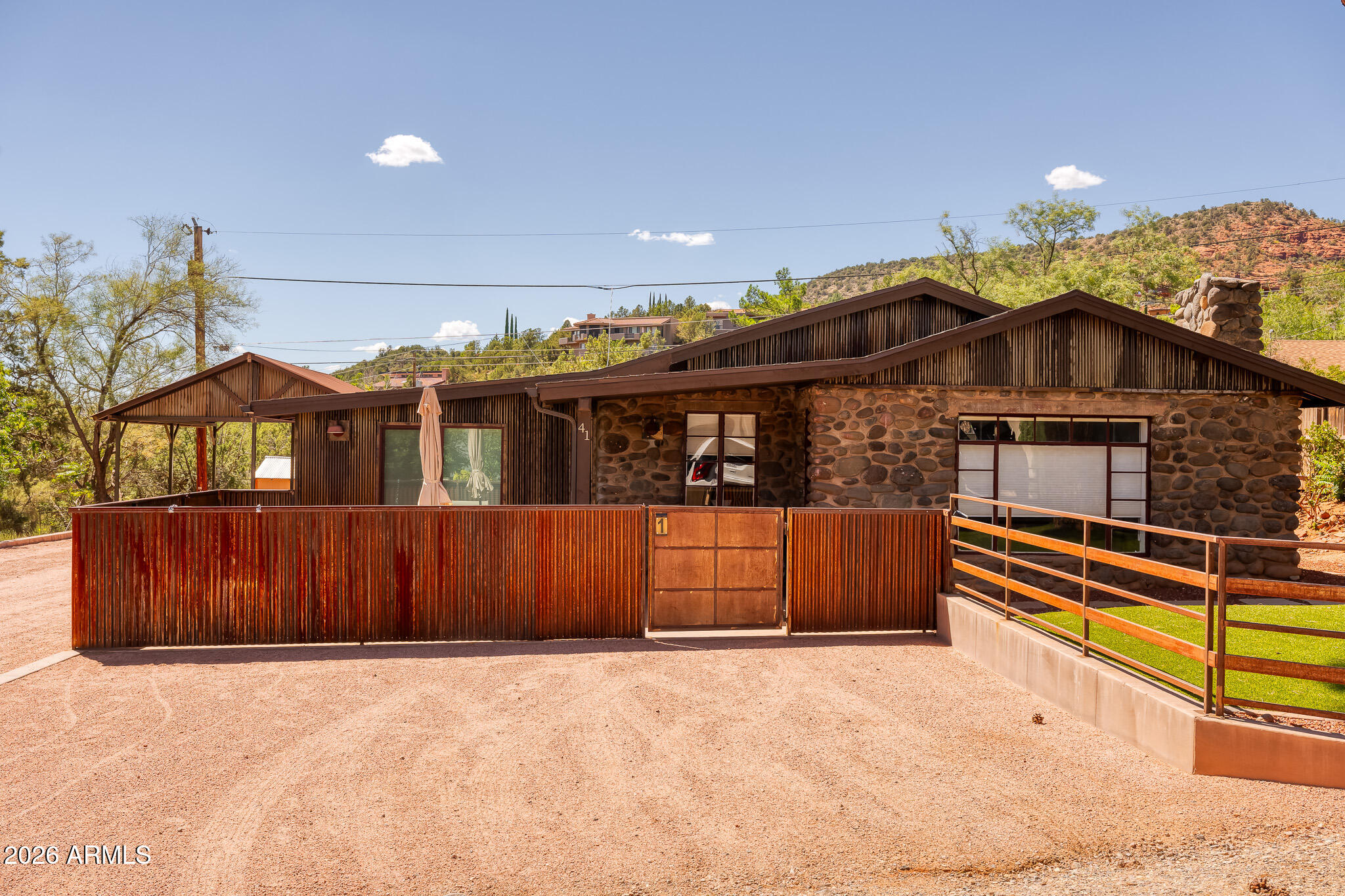 41 ROADRUNNER Lane