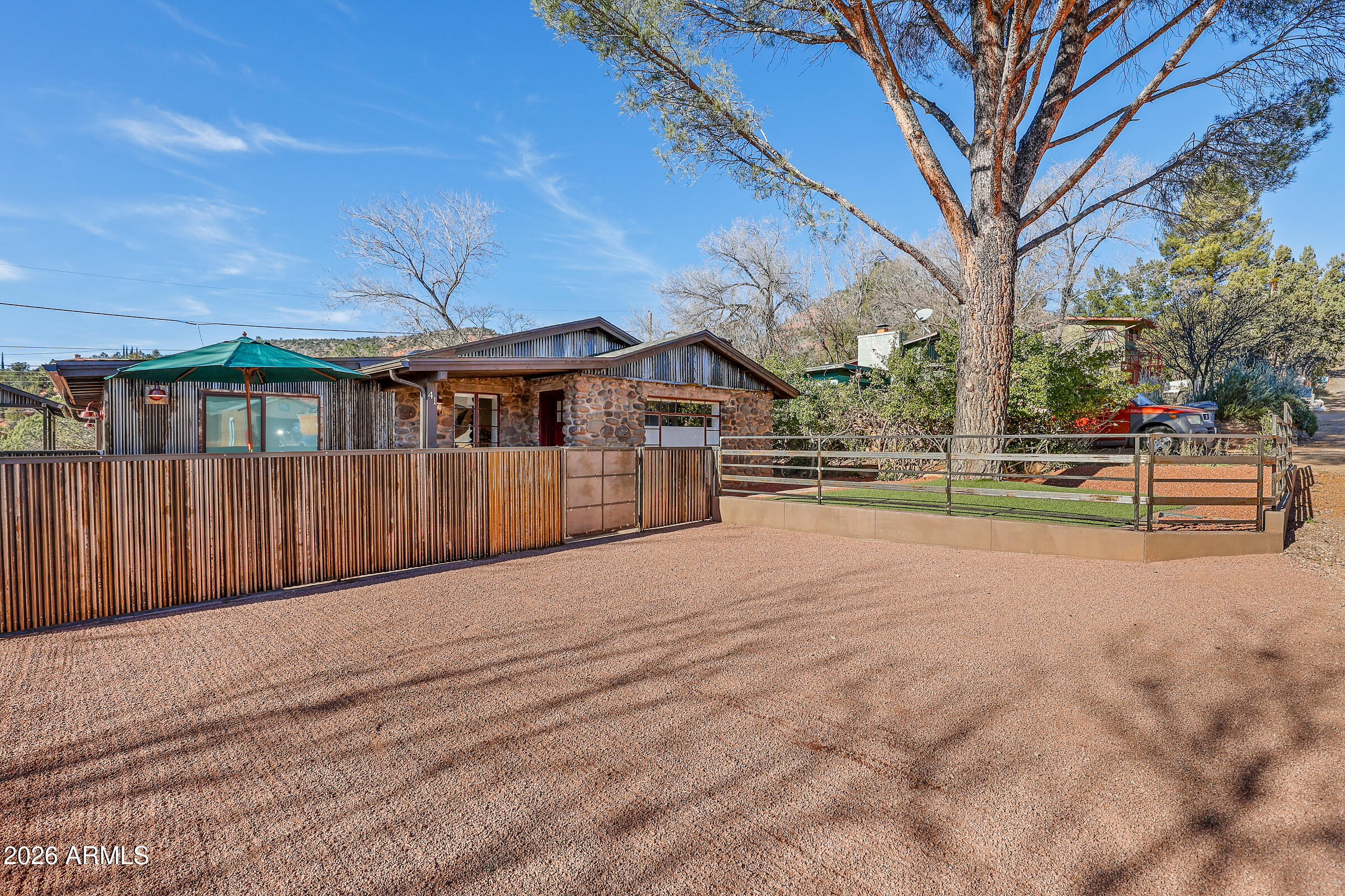 41 ROADRUNNER Lane