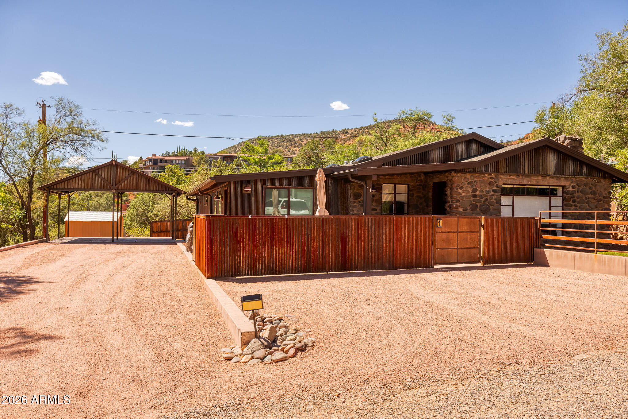 41 ROADRUNNER Lane