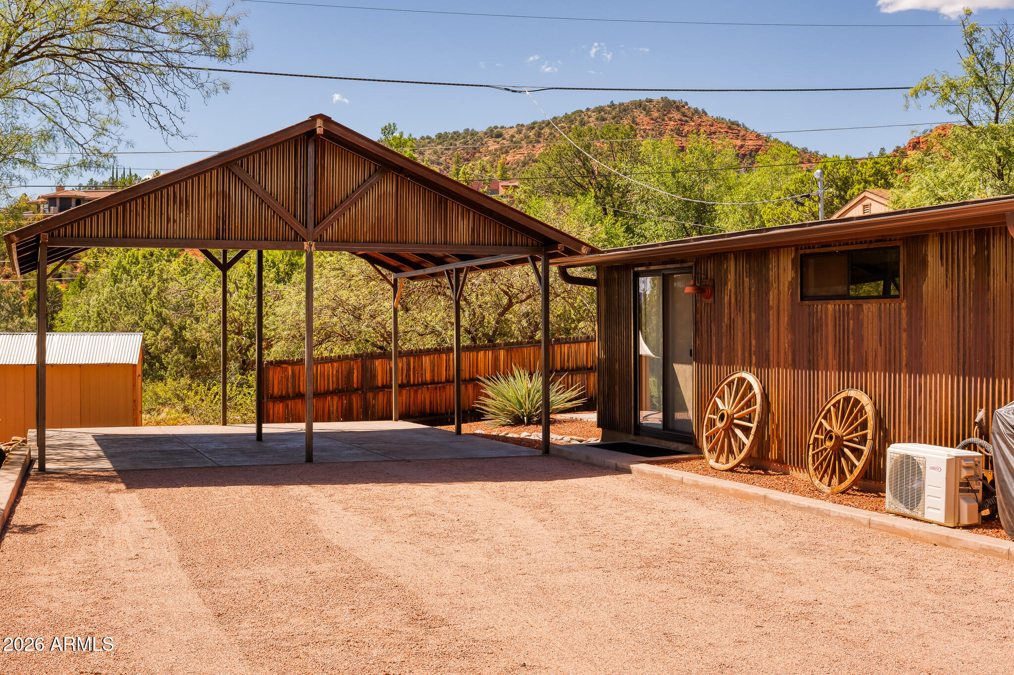 41 ROADRUNNER Lane