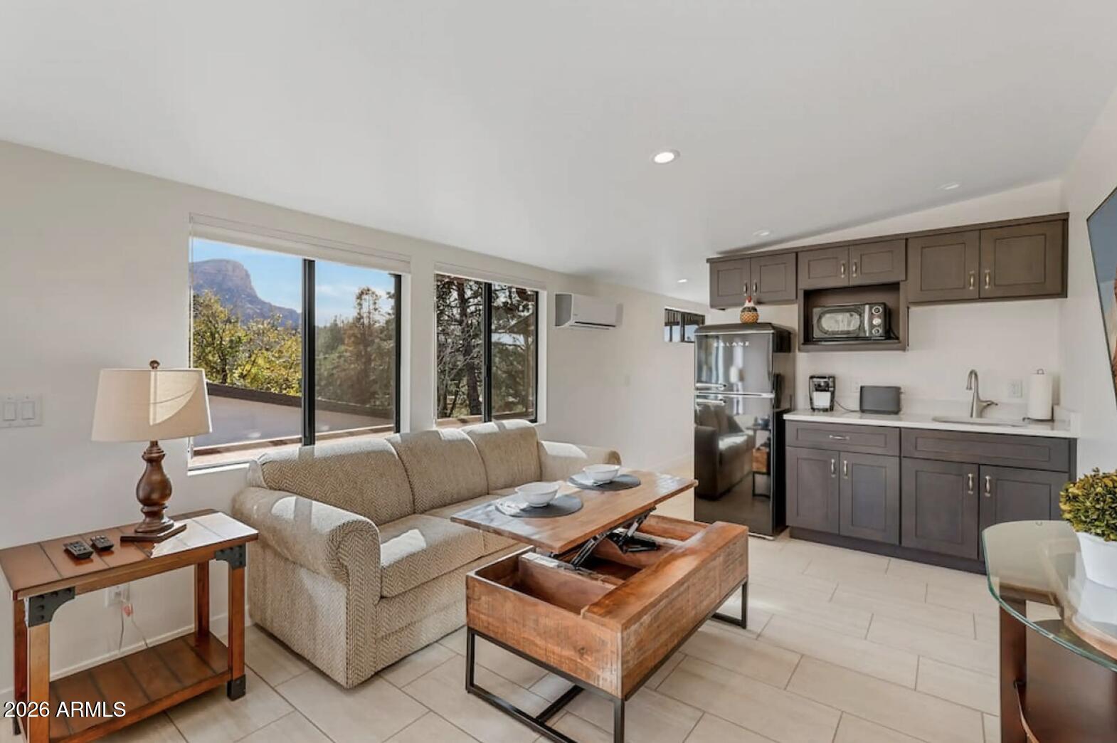 41 ROADRUNNER Lane