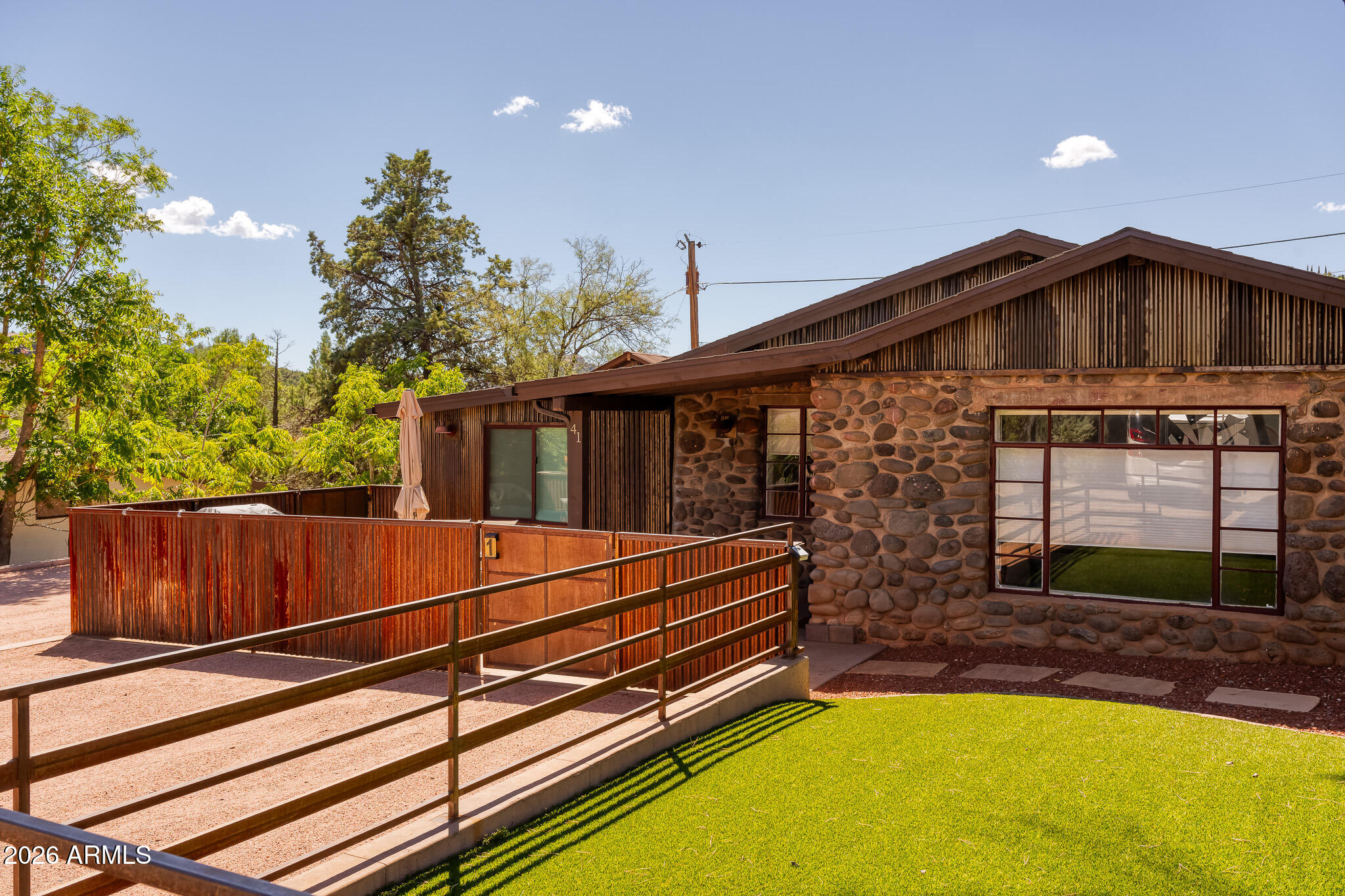 41 ROADRUNNER Lane
