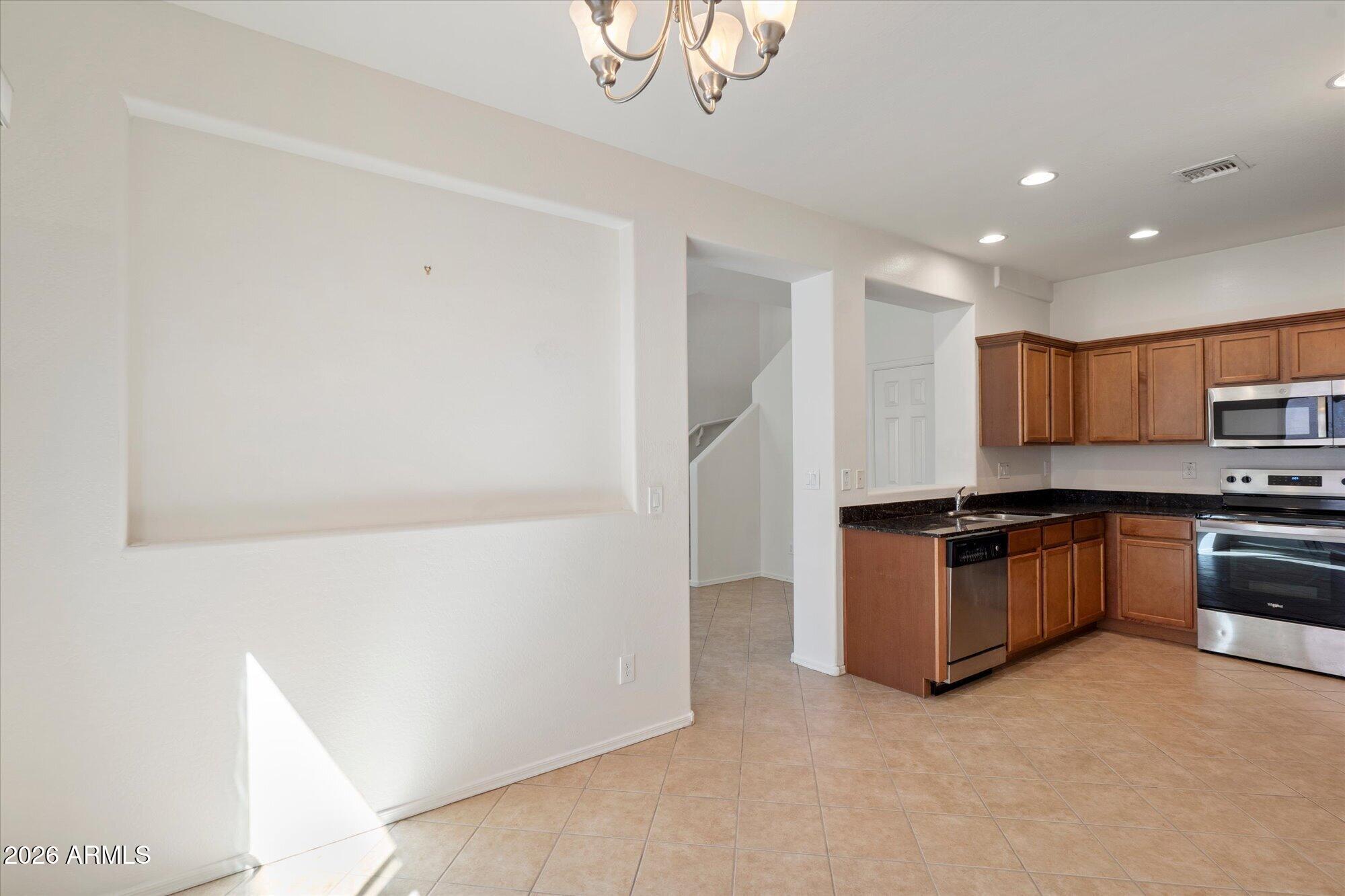 2680 N 73rd Gln Glen