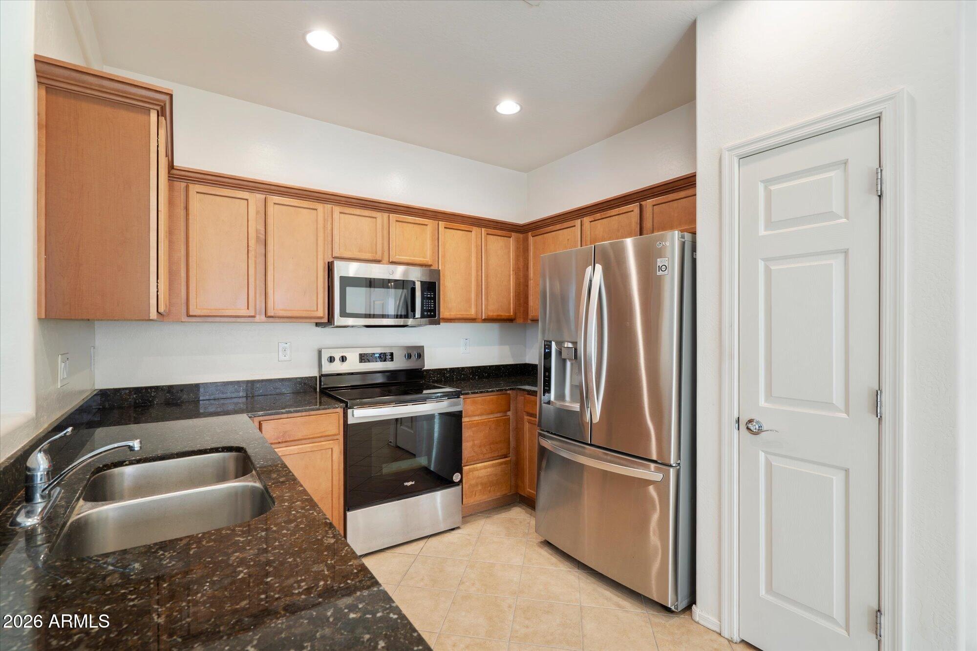 2680 N 73rd Gln Glen