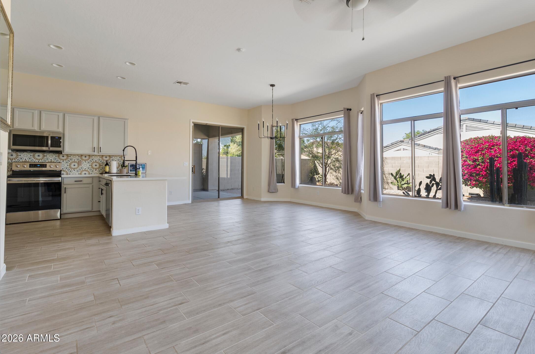 2224 E FAWN Drive