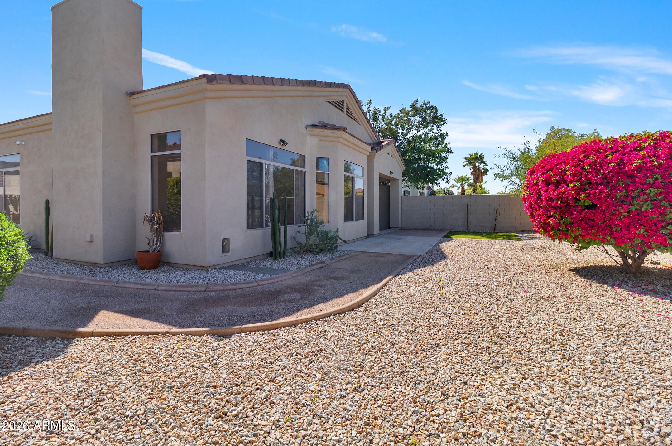 2224 E FAWN Drive