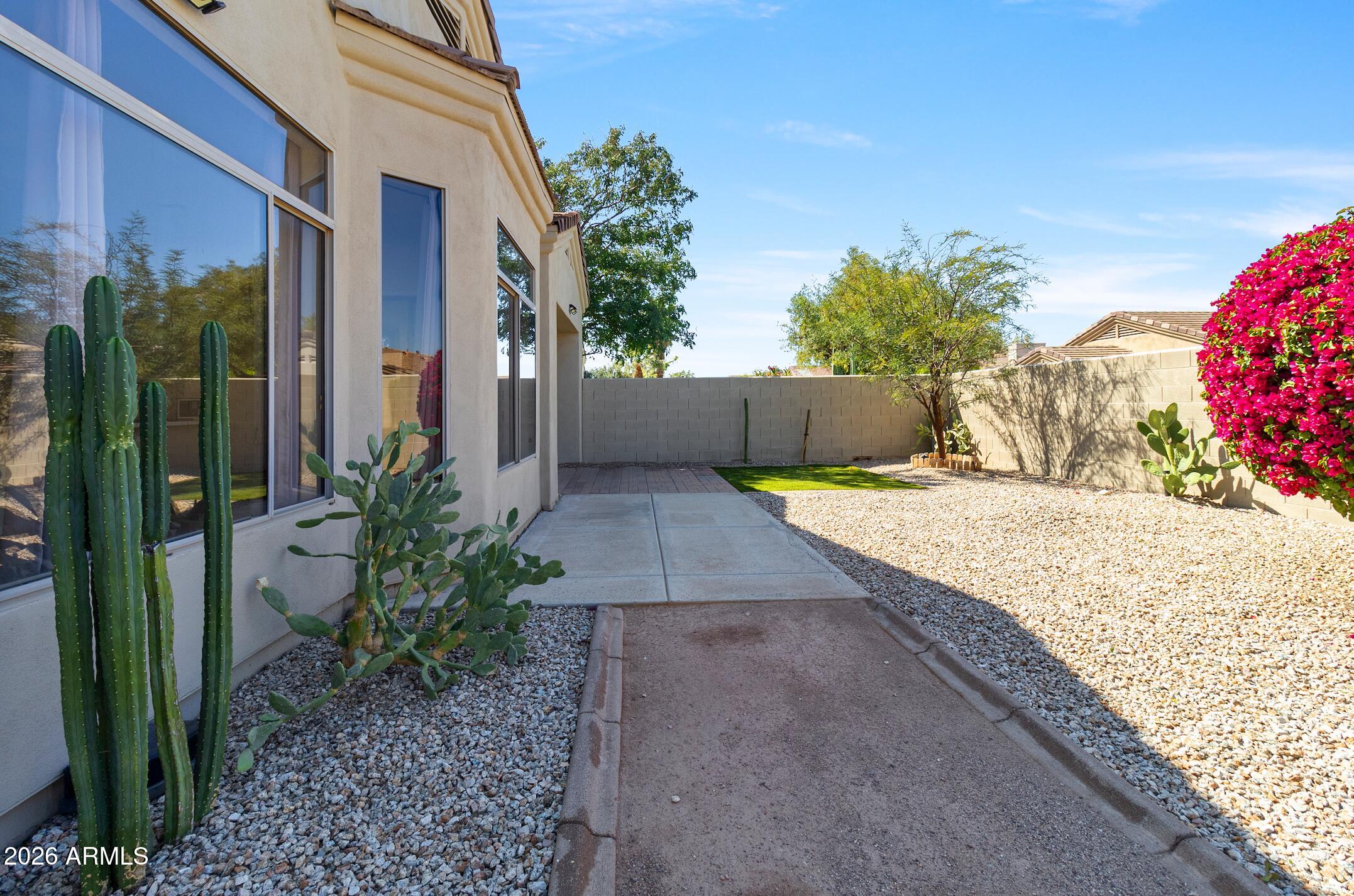 2224 E FAWN Drive