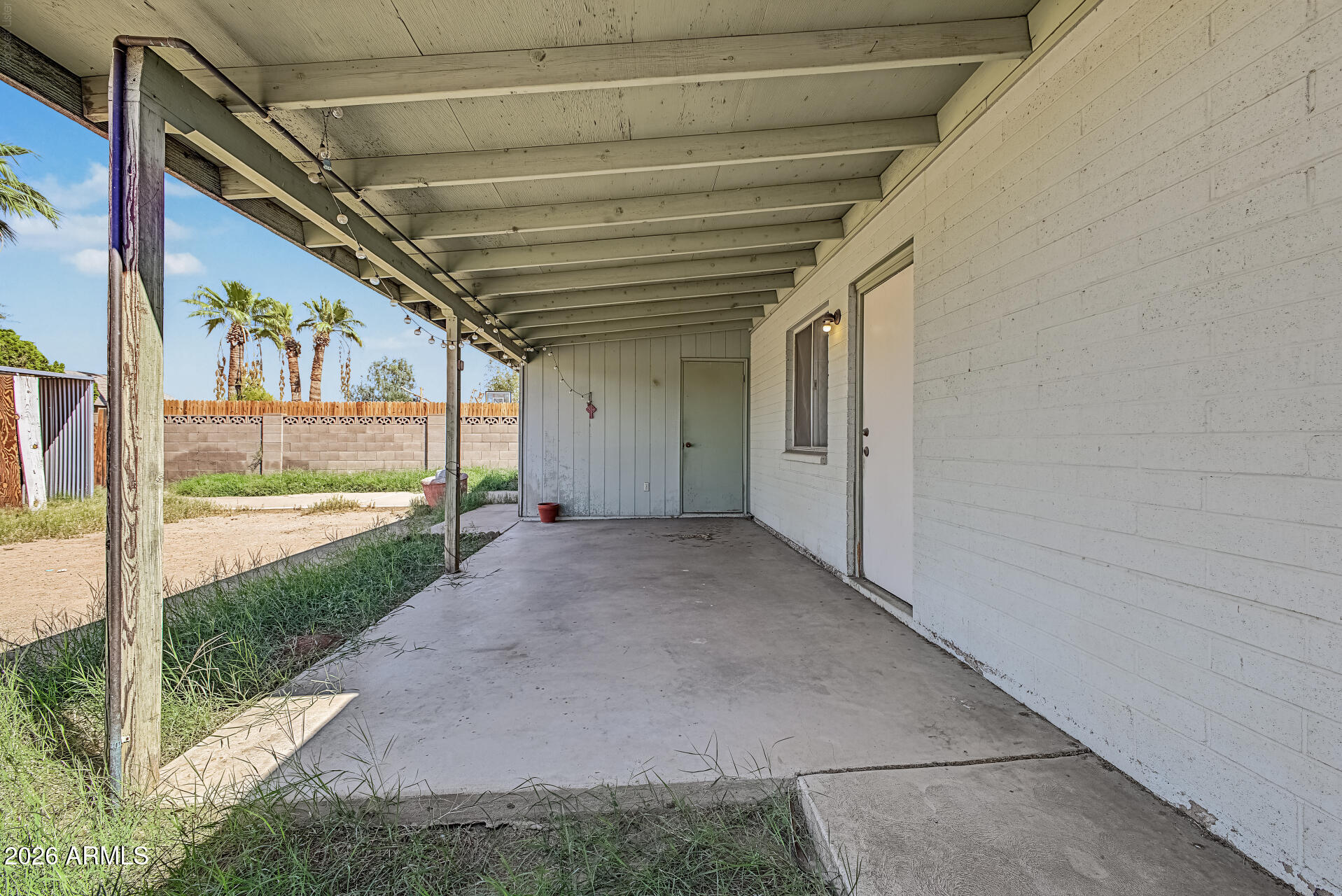 618 E VIA ELENA Street