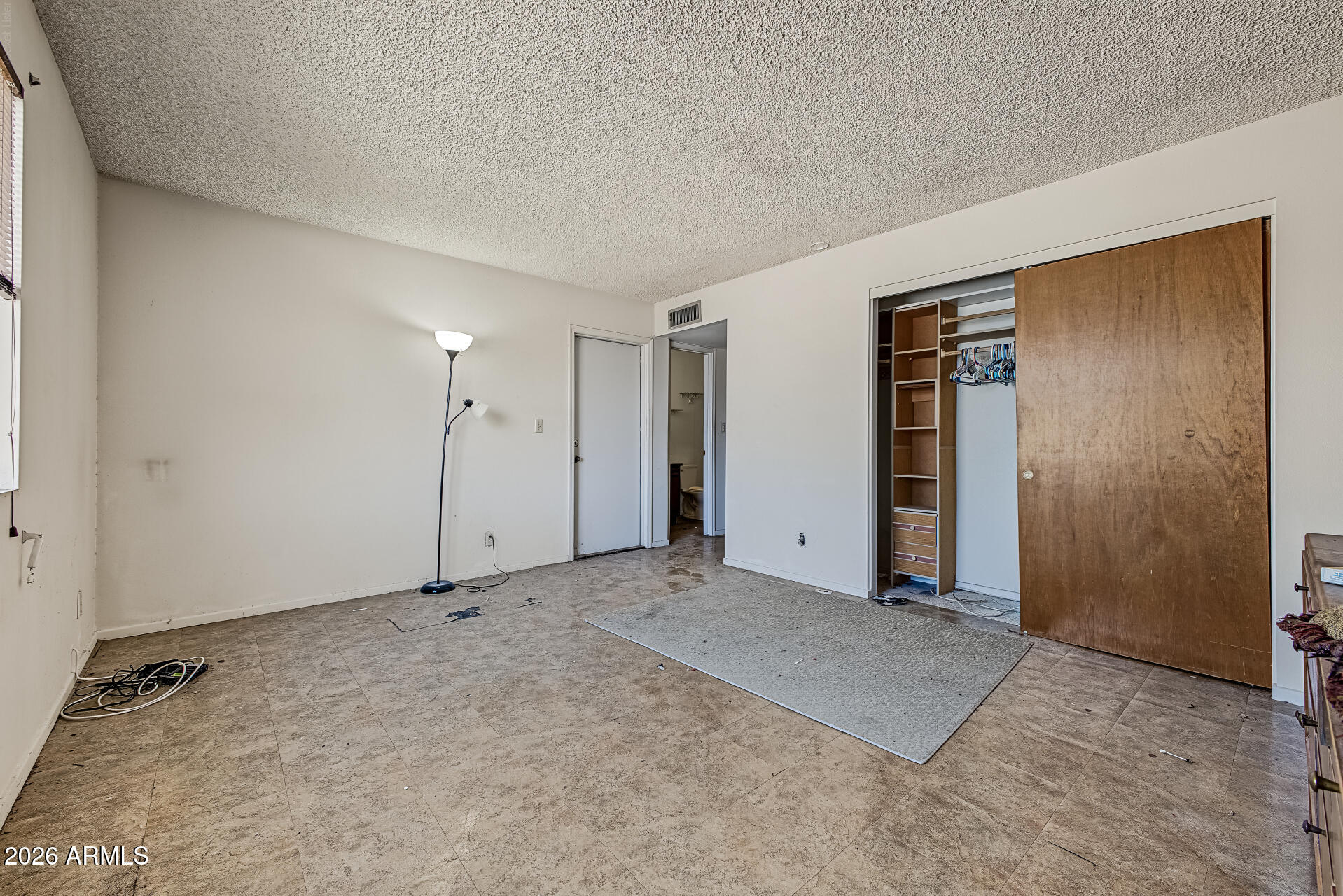618 E VIA ELENA Street