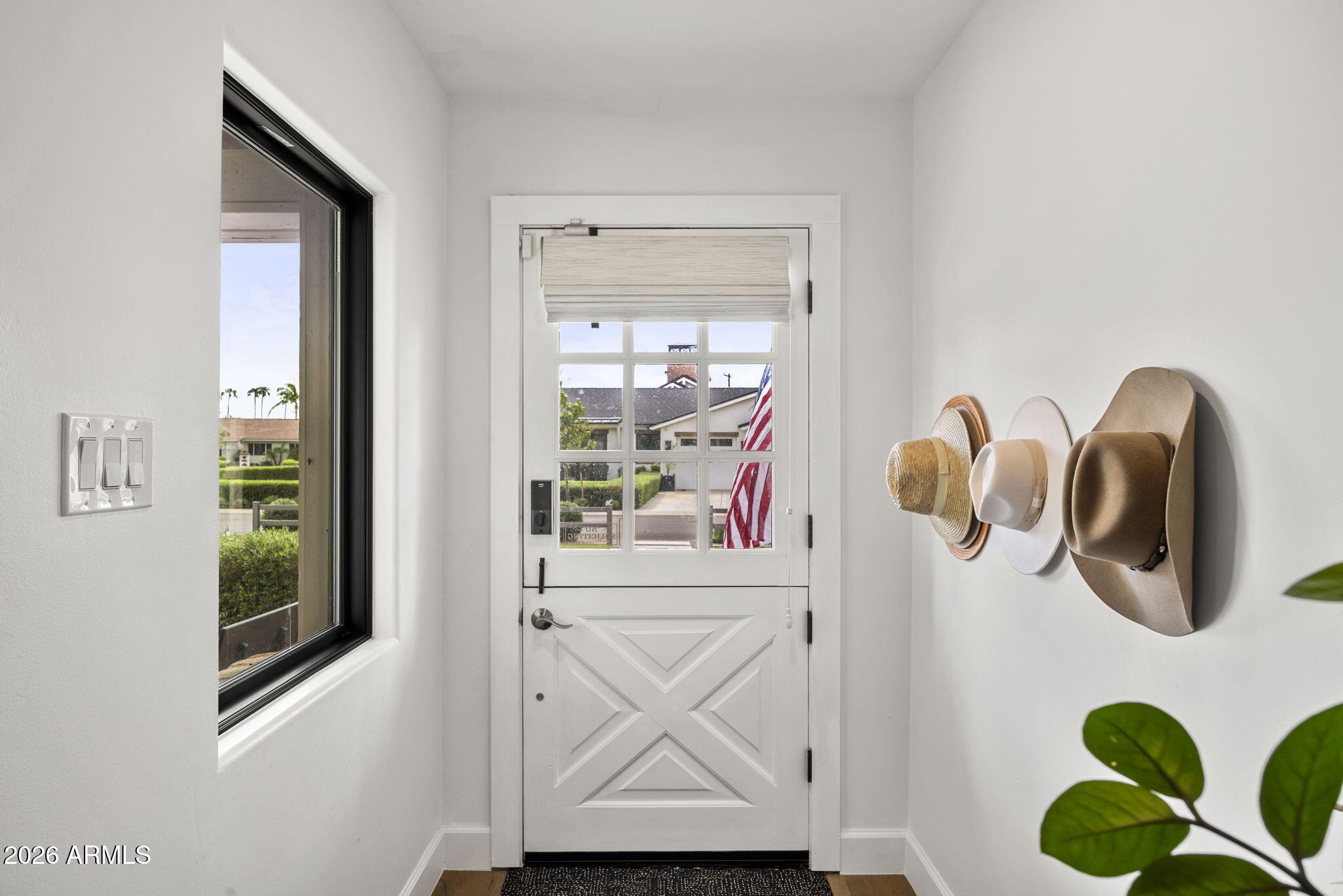 6152 E CALLE CAMELIA