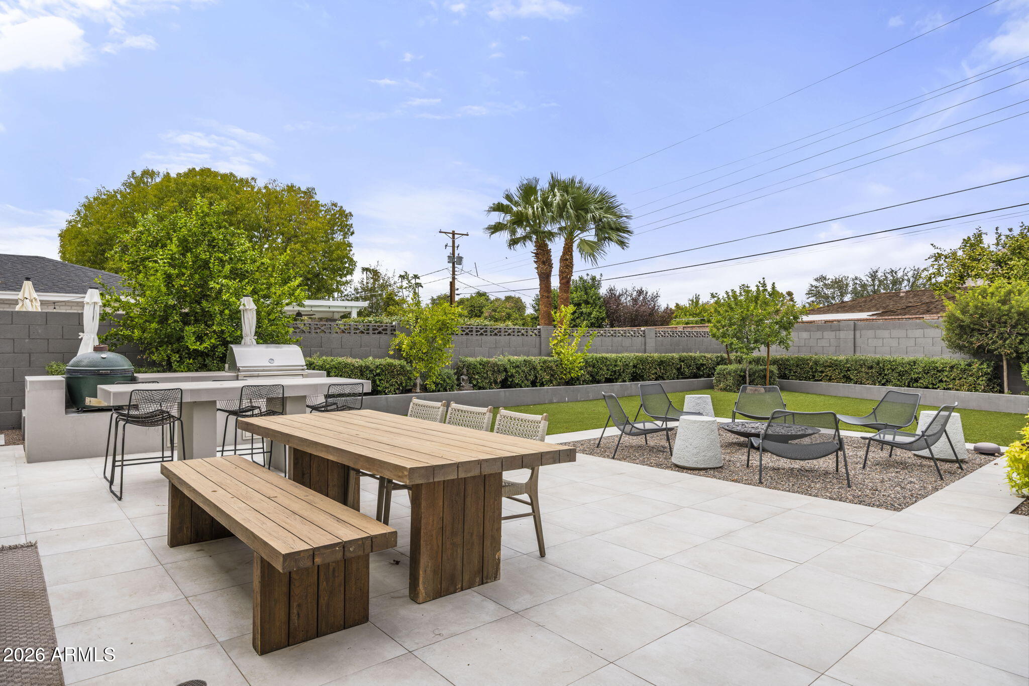 6152 E CALLE CAMELIA