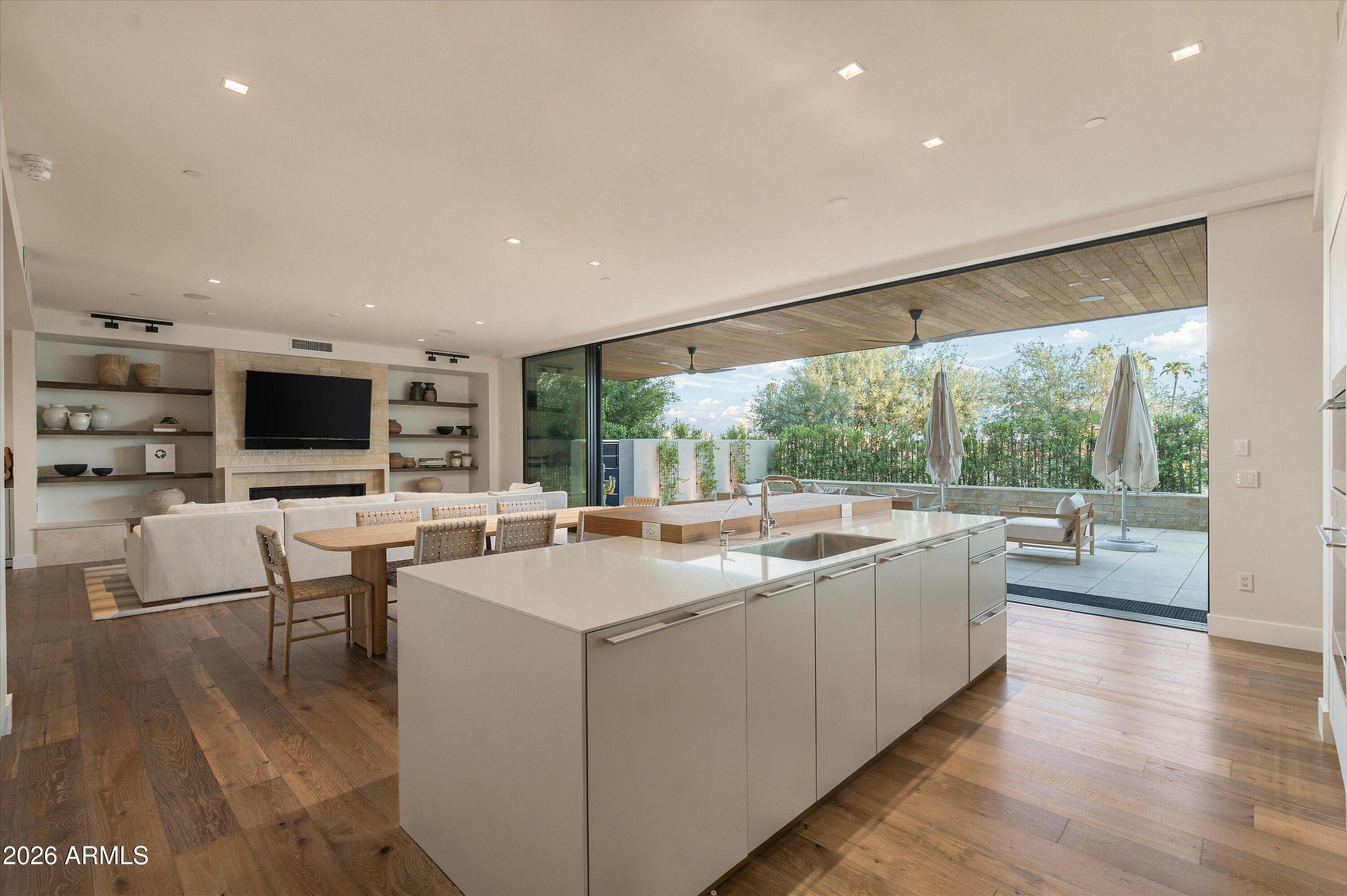 6311 E PHOENICIAN Boulevard 17