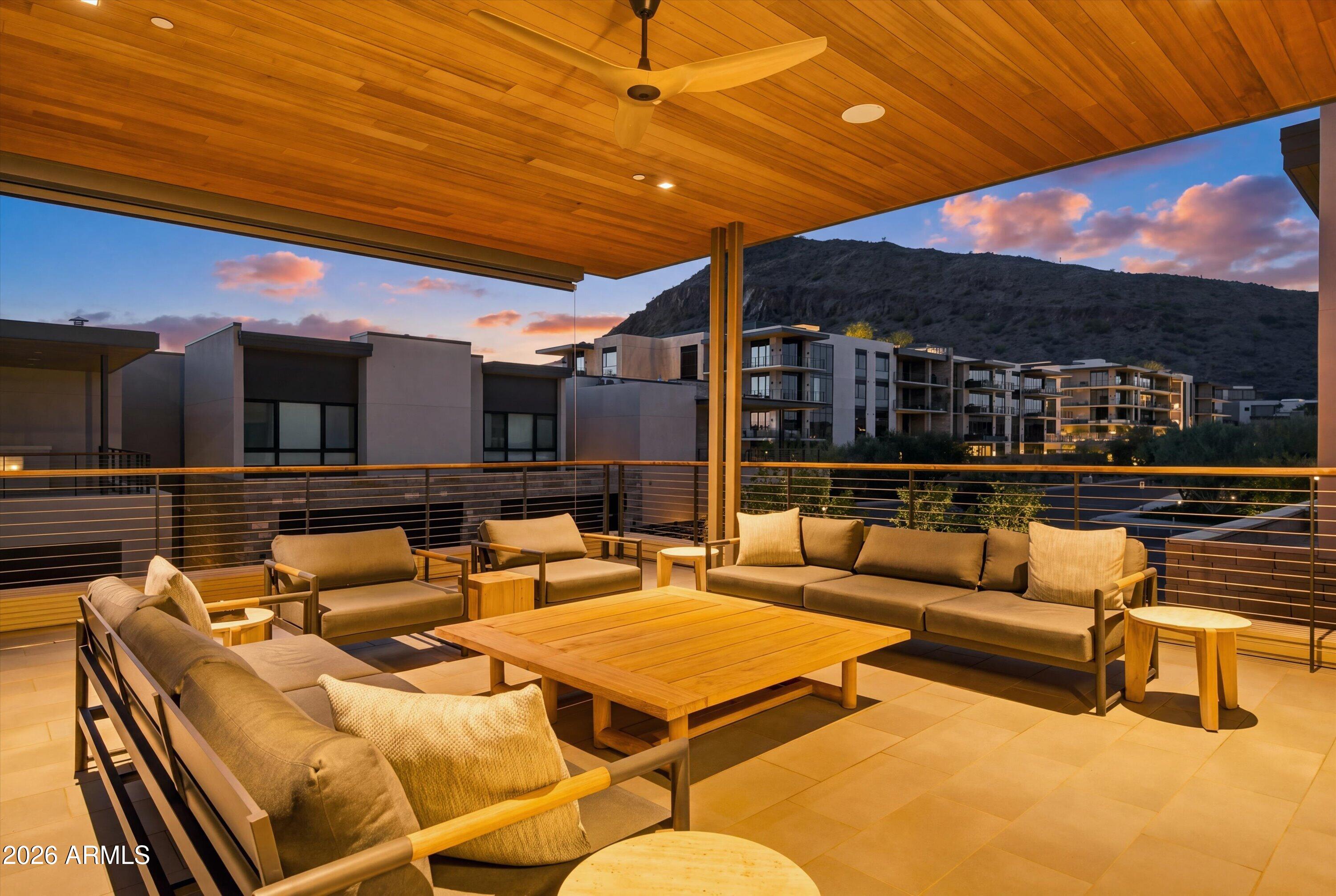 6311 E PHOENICIAN Boulevard 17