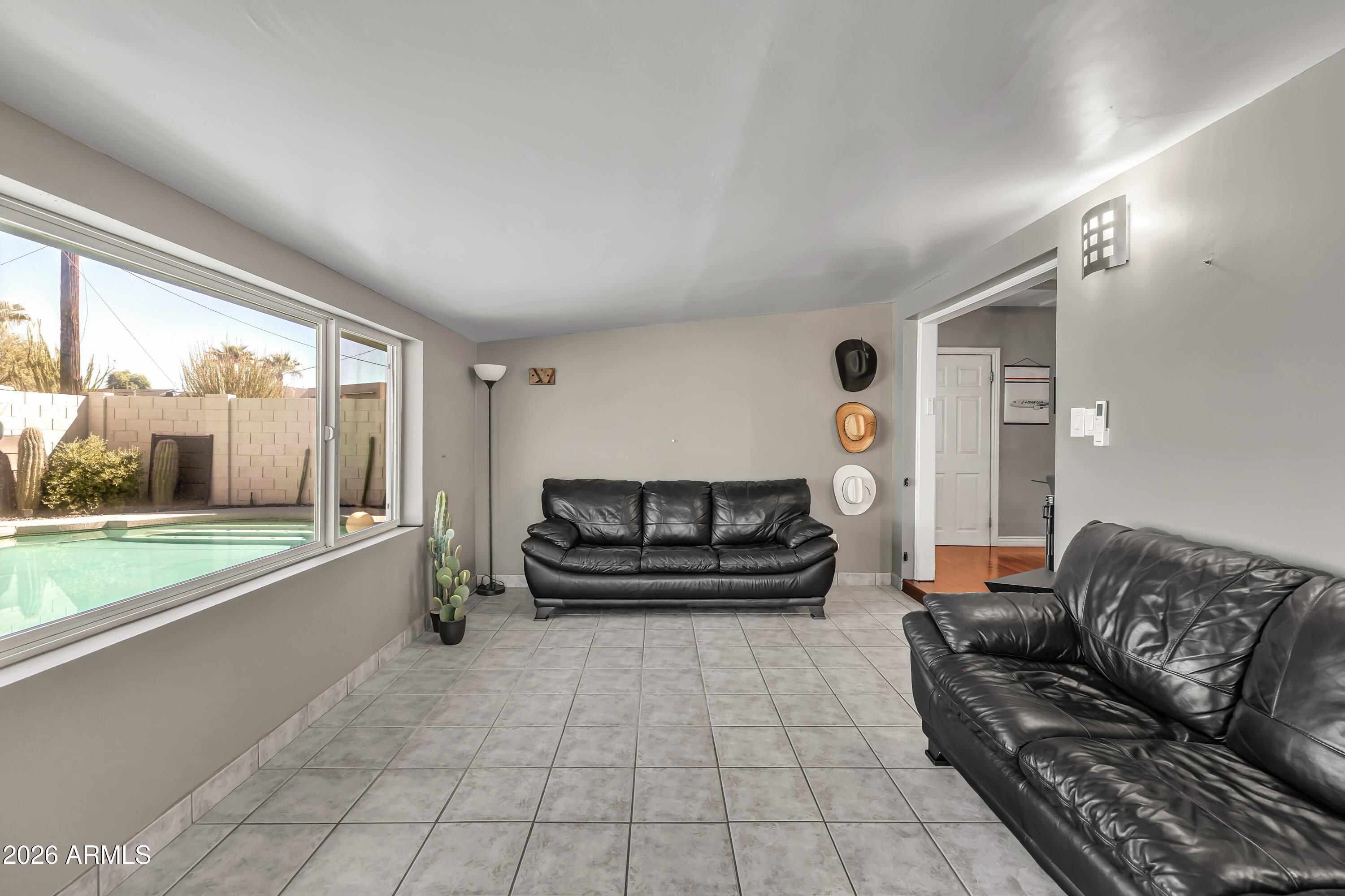 3621 N NAVAJO Trail
