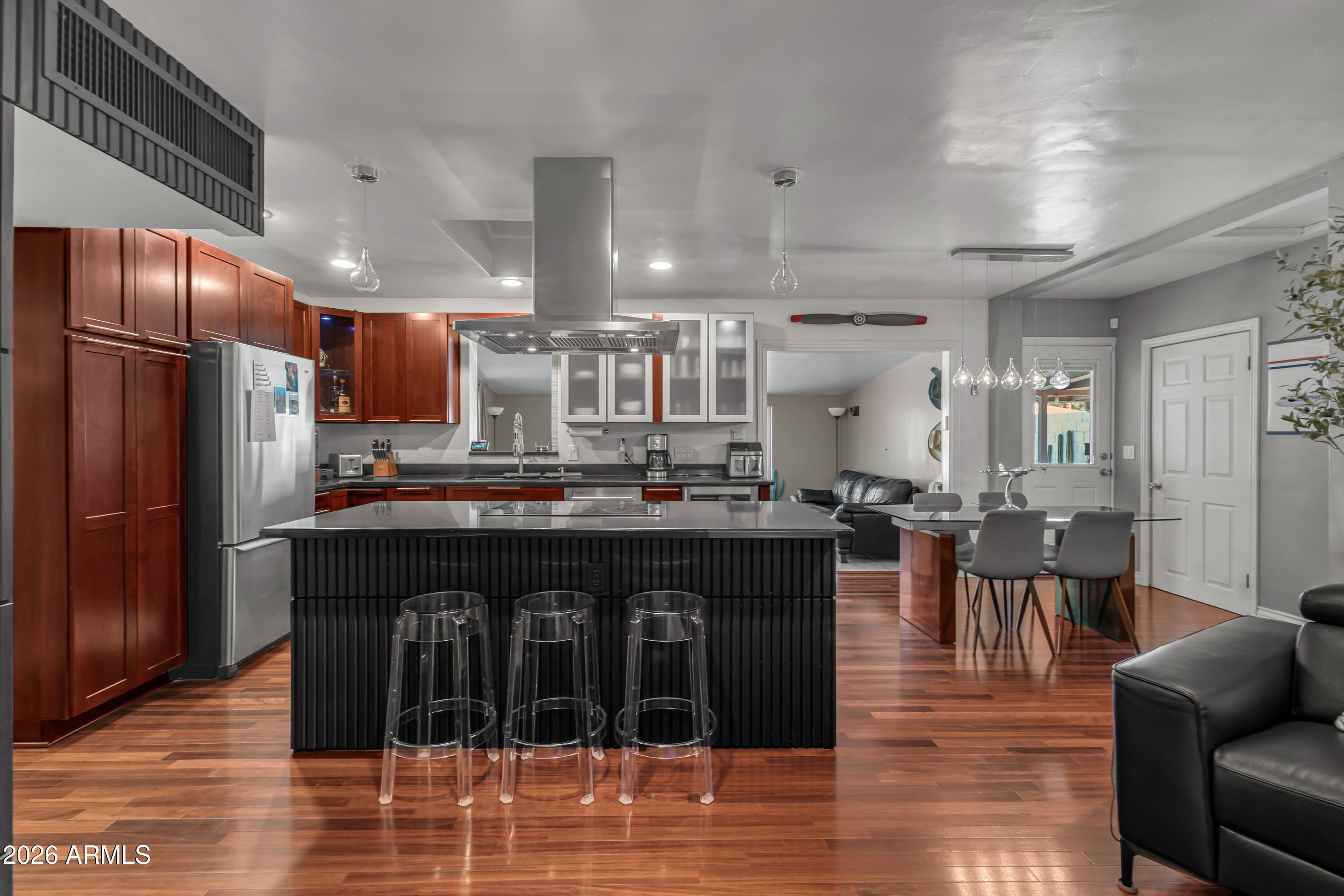 3621 N NAVAJO Trail