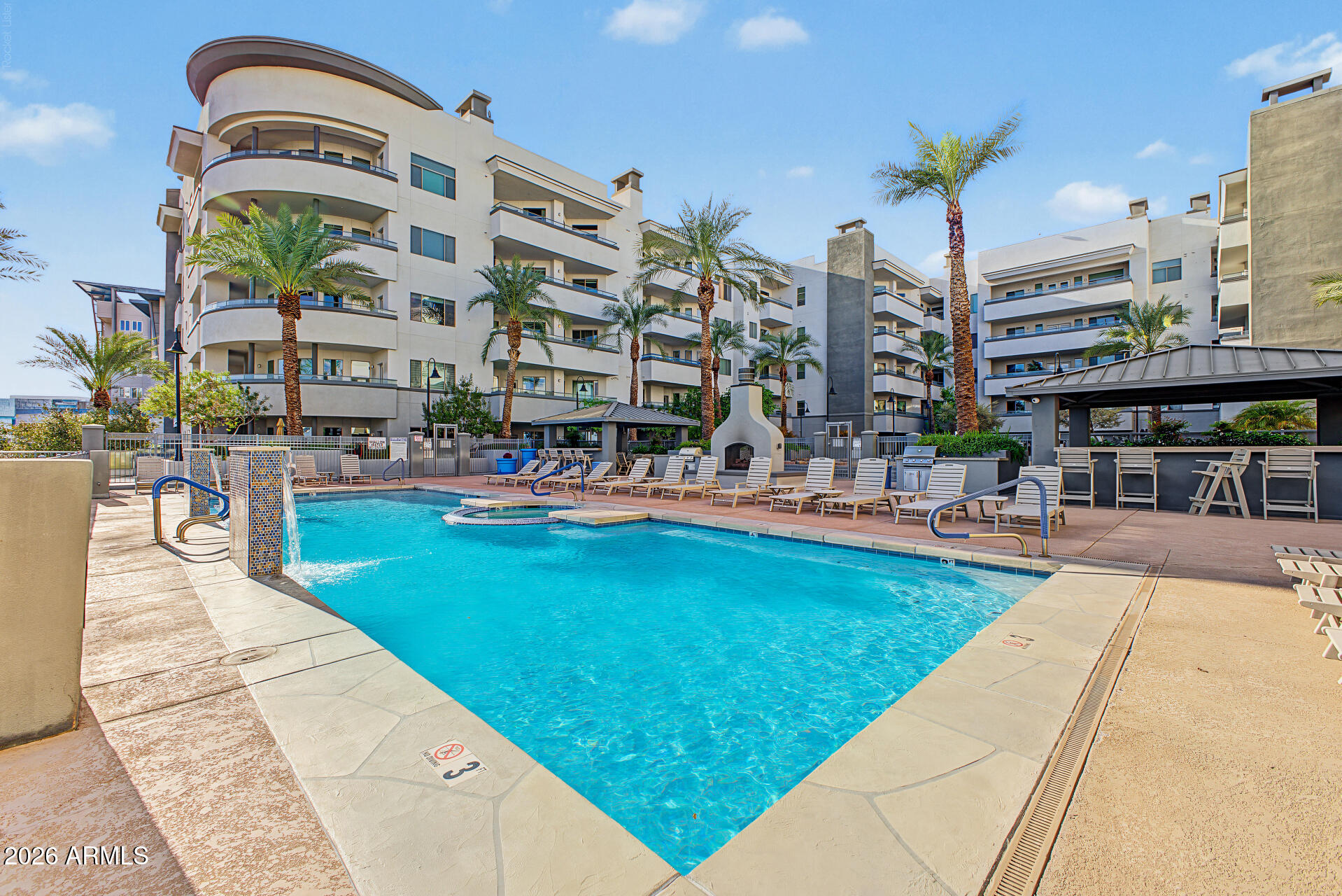945 E PLAYA DEL NORTE Drive 2007