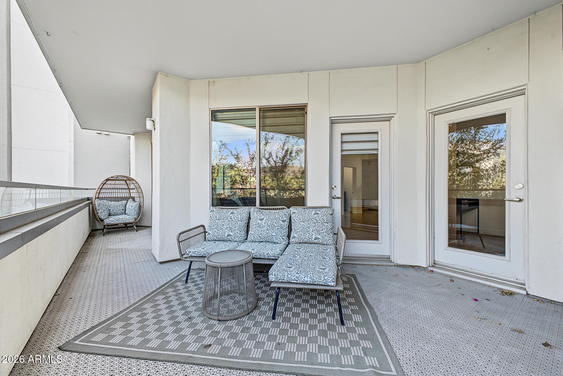 945 E PLAYA DEL NORTE Drive 2007