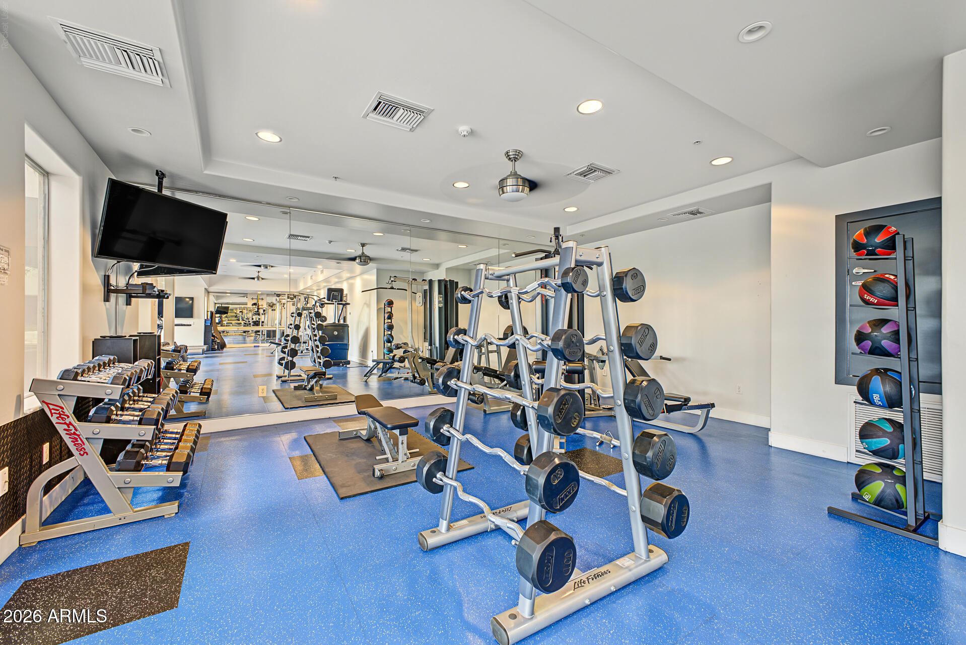 945 E PLAYA DEL NORTE Drive 2007