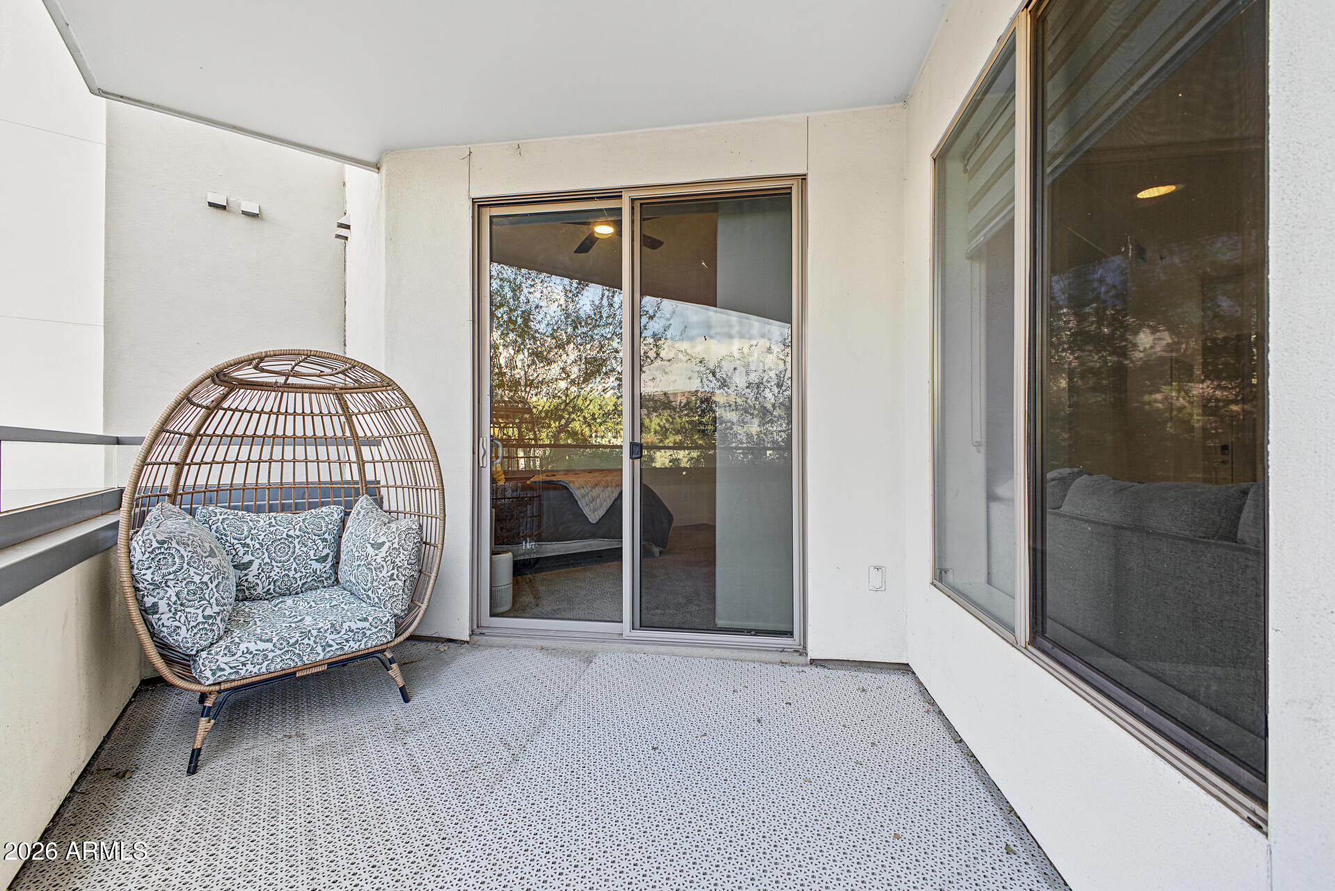 945 E PLAYA DEL NORTE Drive 2007