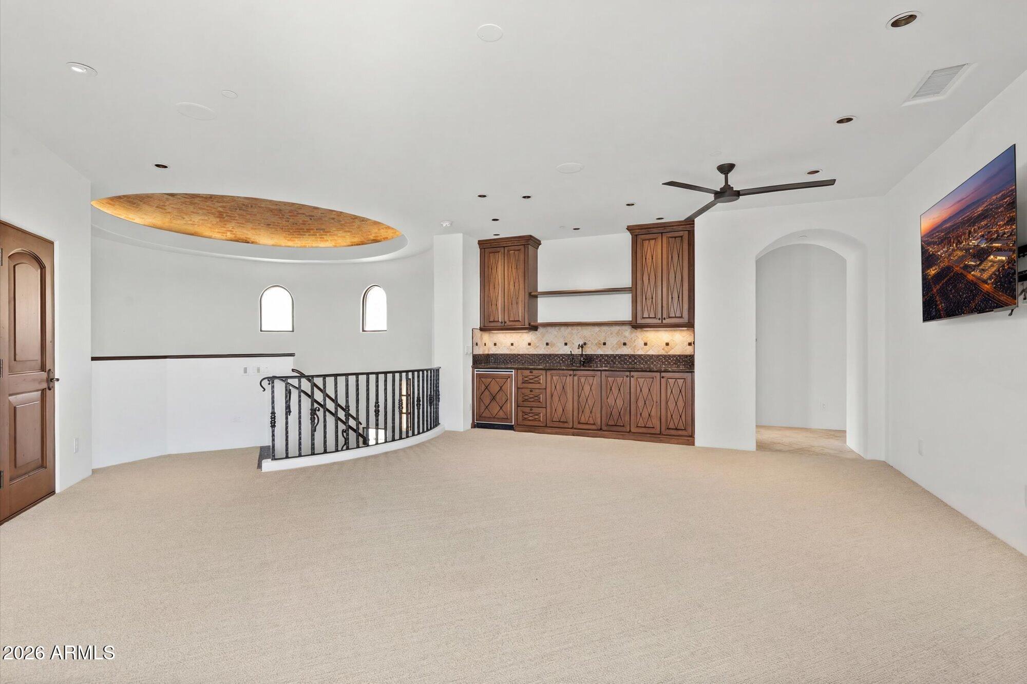 9820 E THOMPSON PEAK Parkway 648