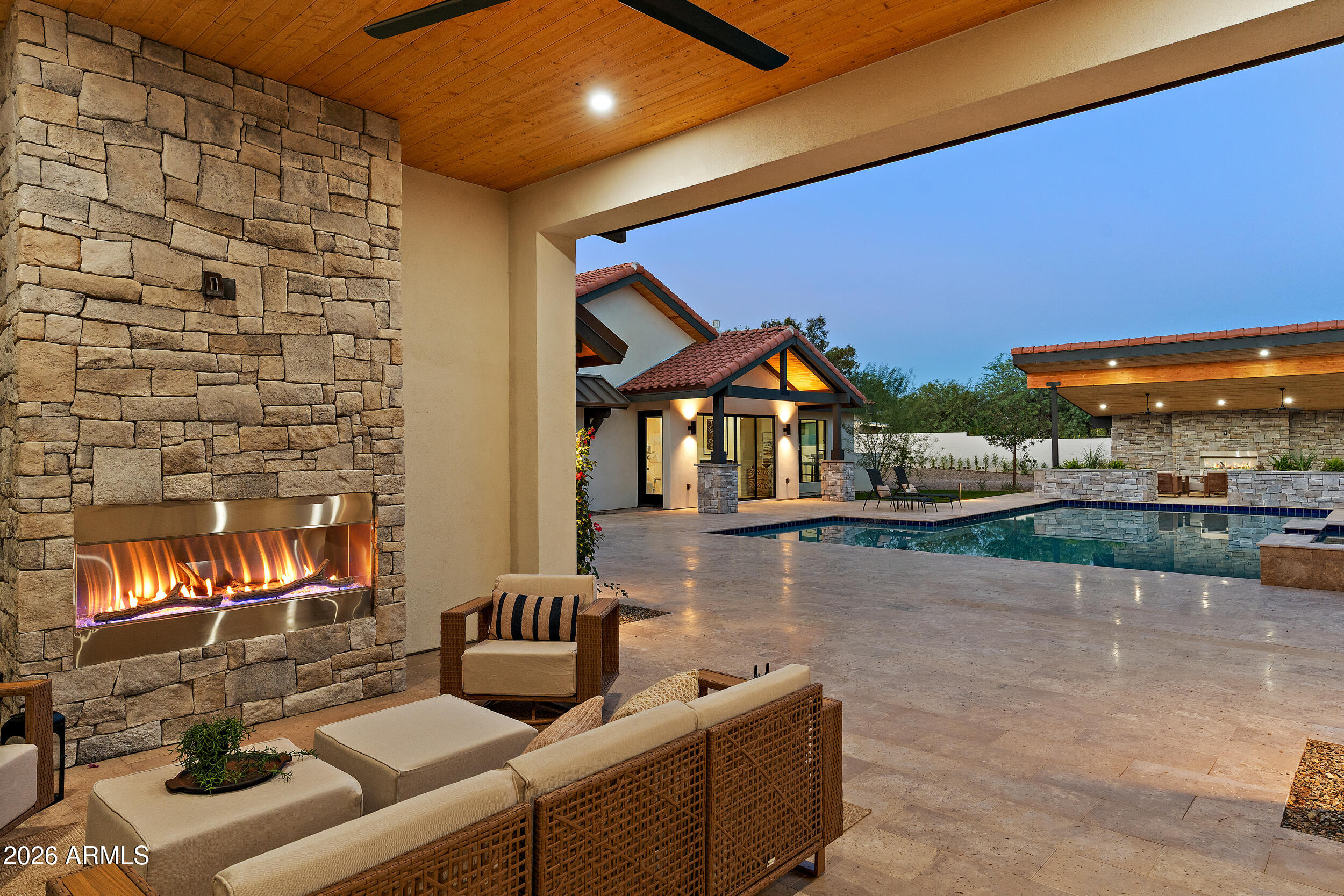 12612 E MOUNTAIN VIEW Road