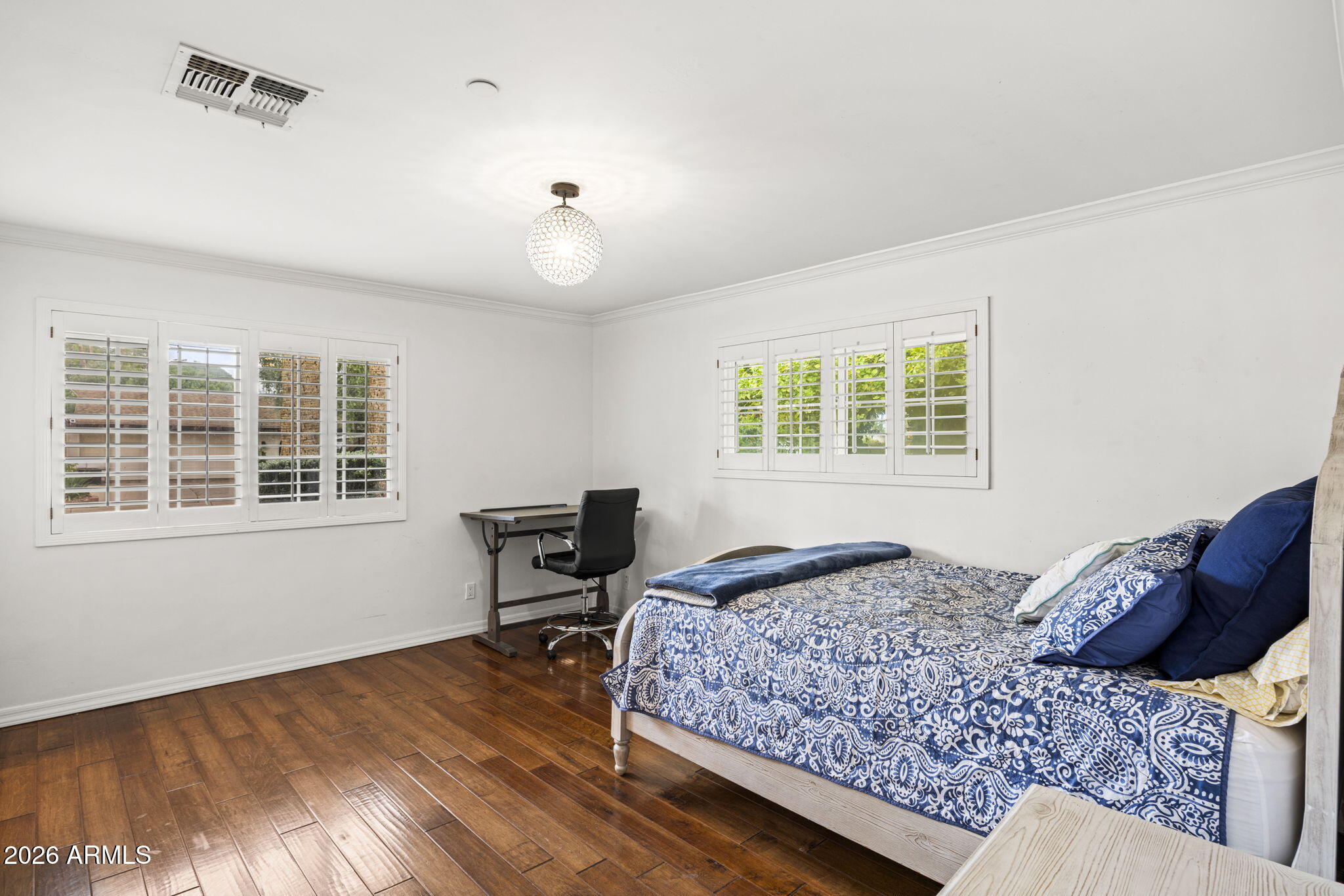 6709 E CALLE REDONDO