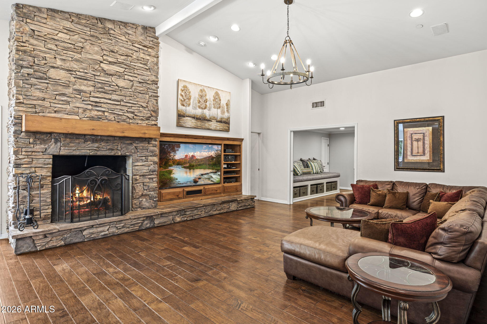 6709 E CALLE REDONDO