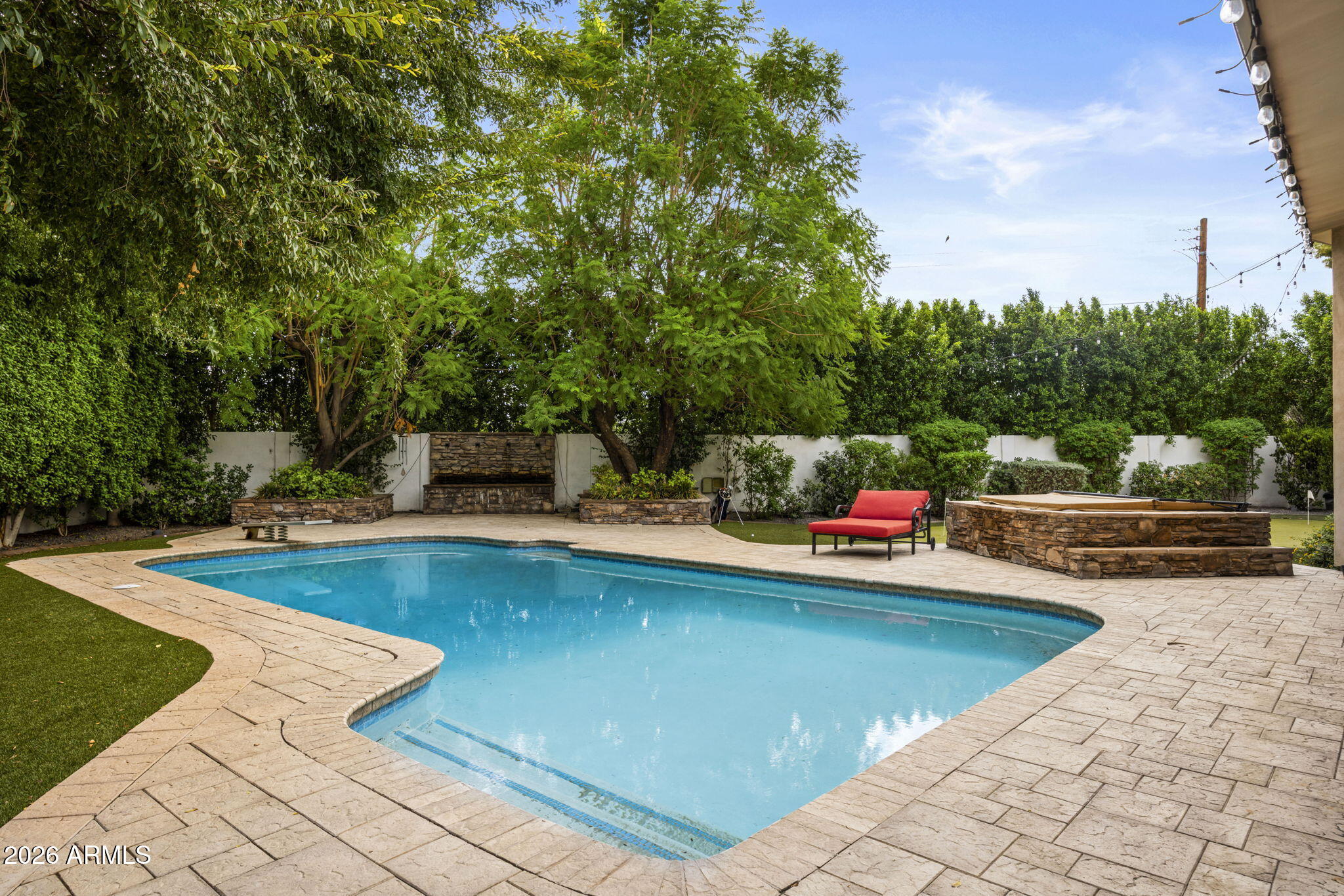 6709 E CALLE REDONDO