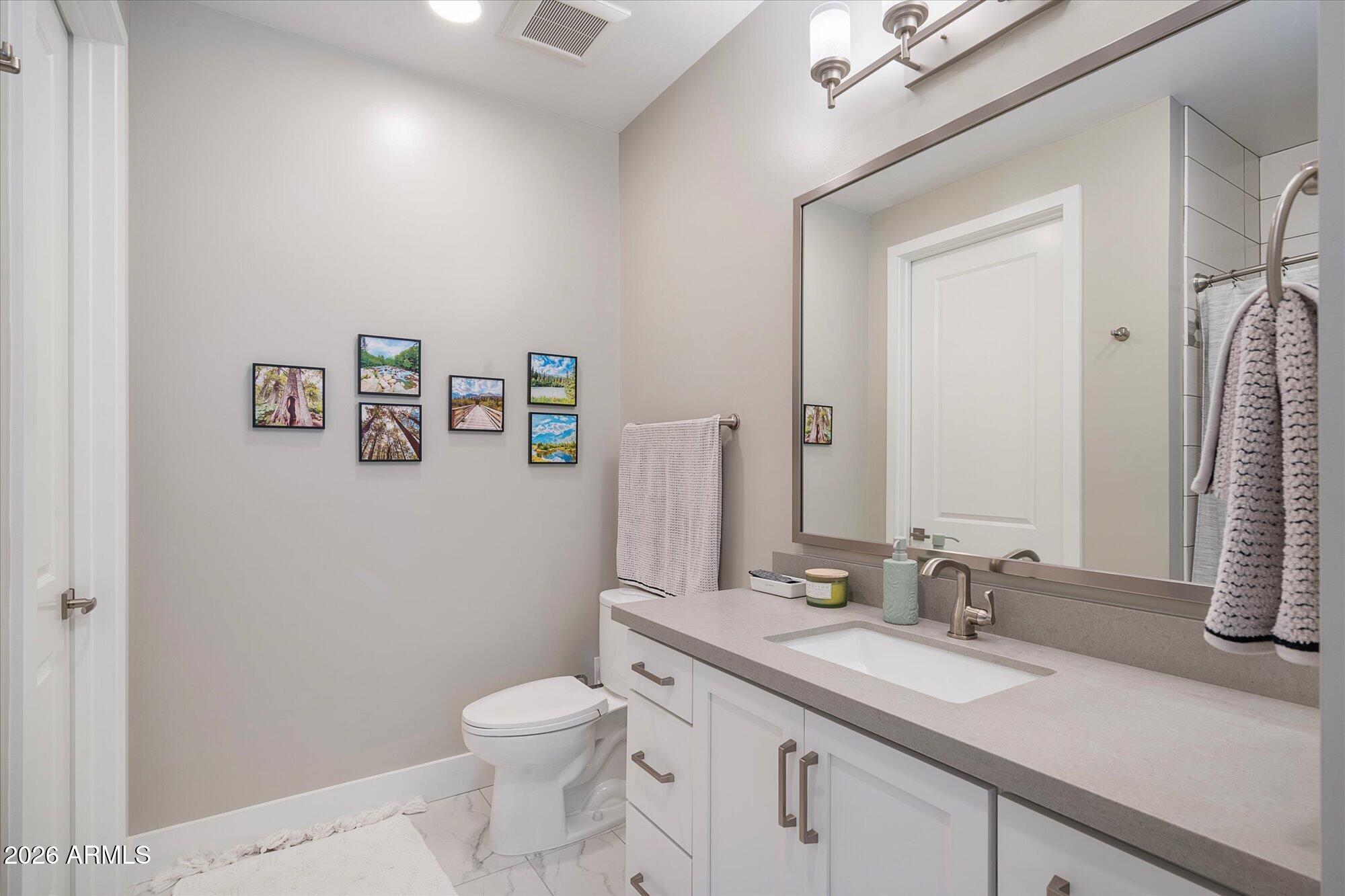5250 E DEER VALLEY Drive 360