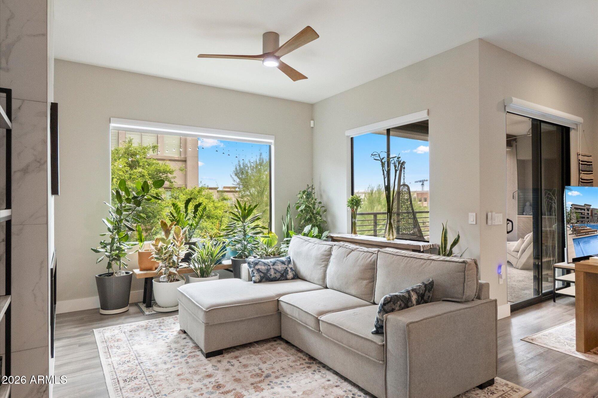 5250 E DEER VALLEY Drive 360