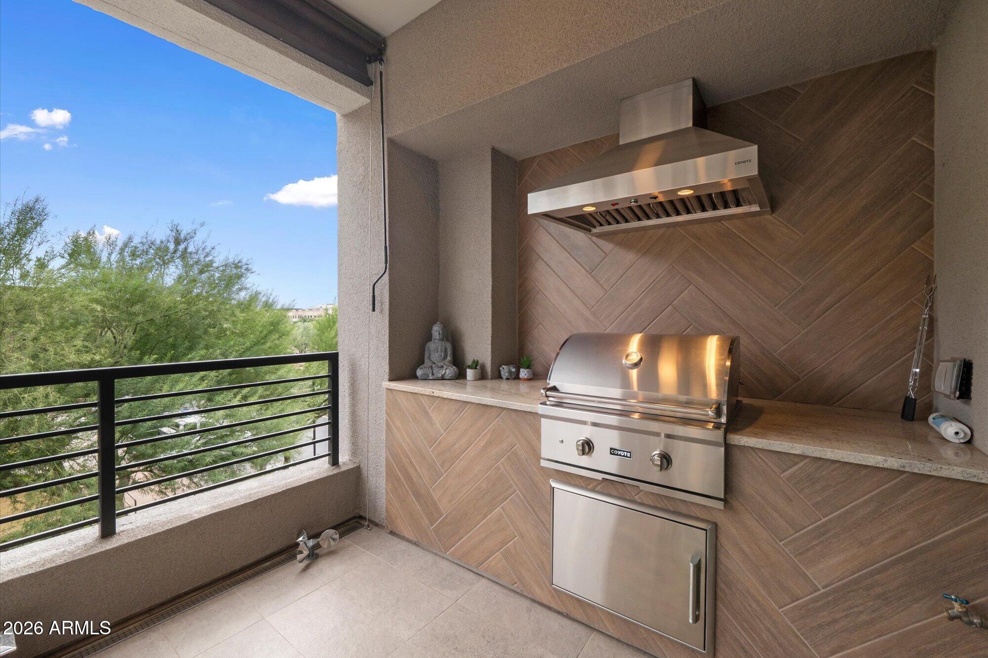 5250 E DEER VALLEY Drive 360