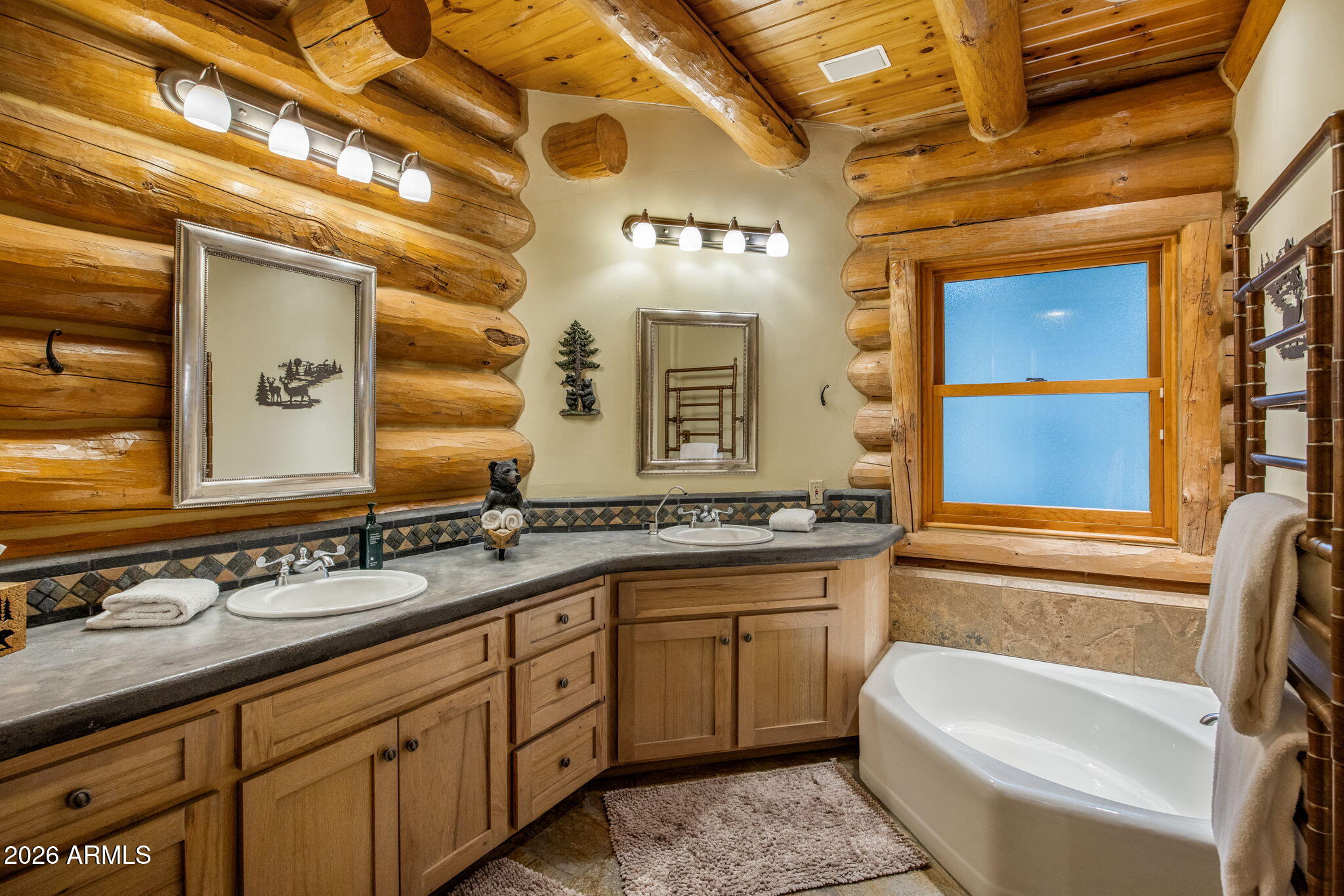 2179 CREEKSIDE Court